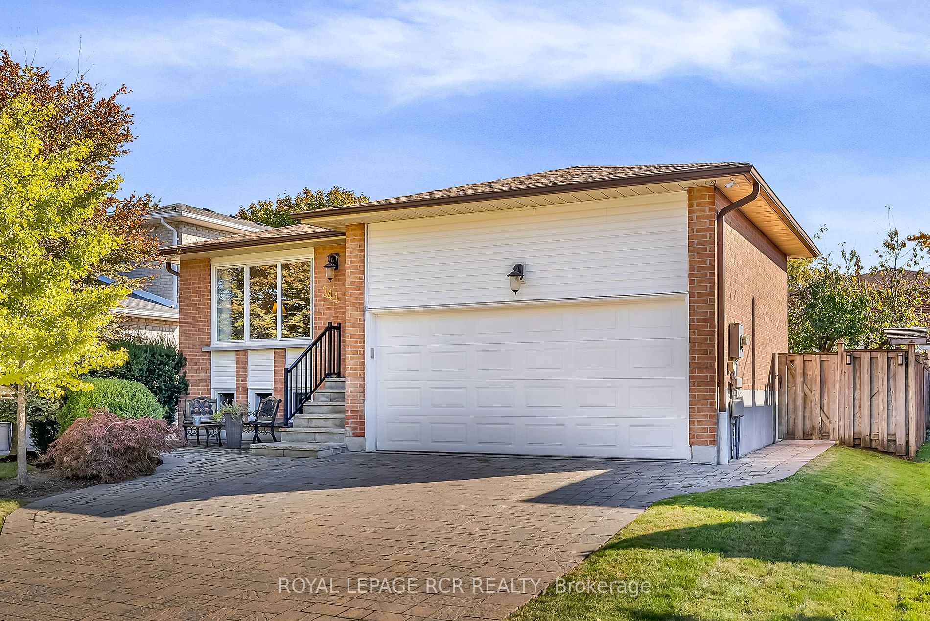 Detached house for sale at 344 London Rd Newmarket Ontario