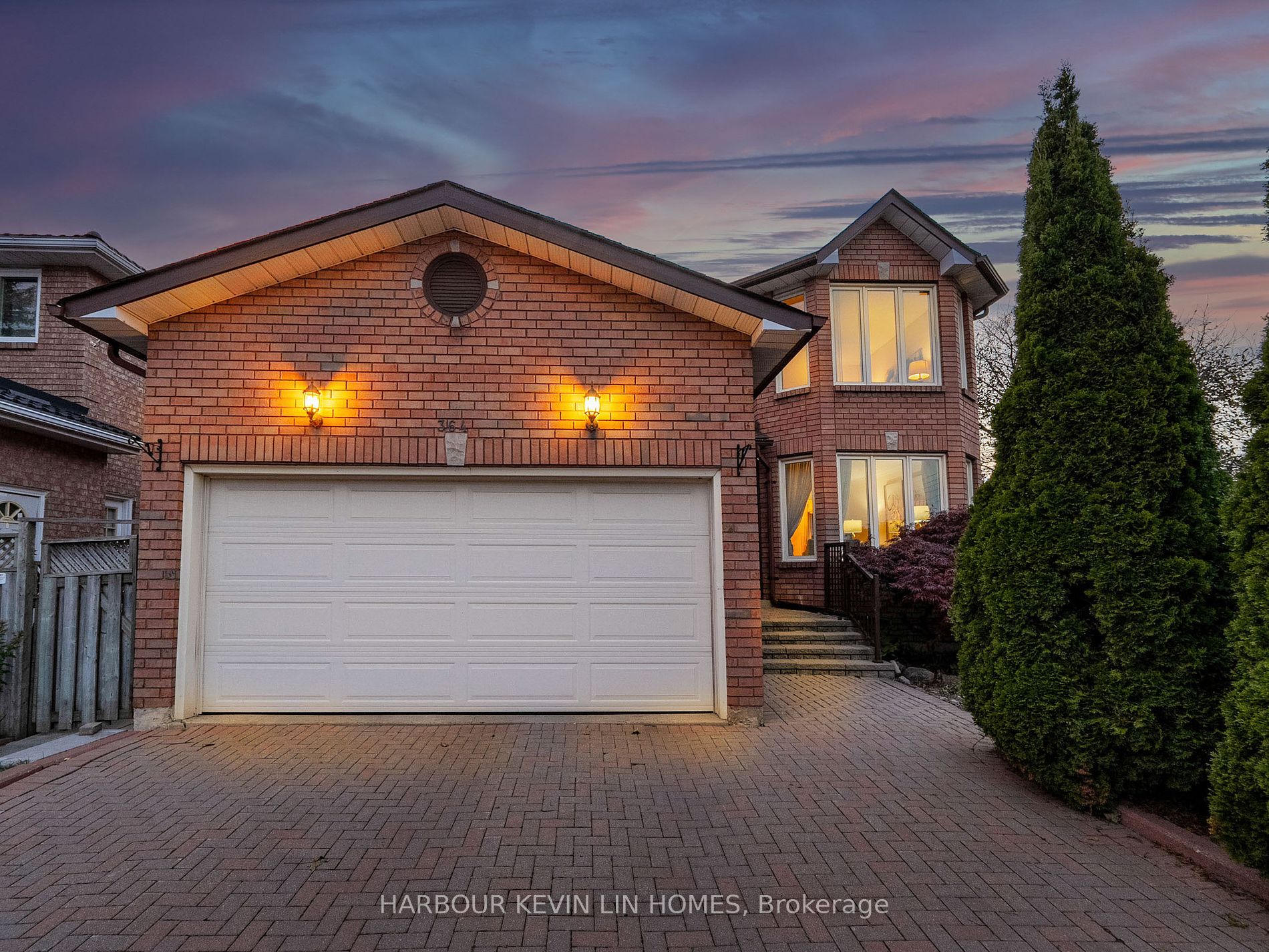 Detached house for sale at 364 Valleymede Dr Richmond Hill Ontario