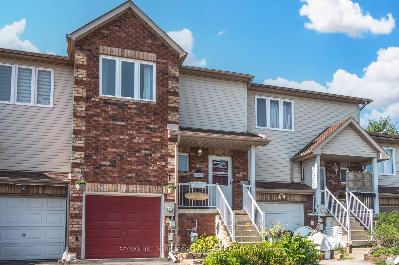 Att/Row/Twnhouse house for sale at 51 Parkside Cres Essa Ontario