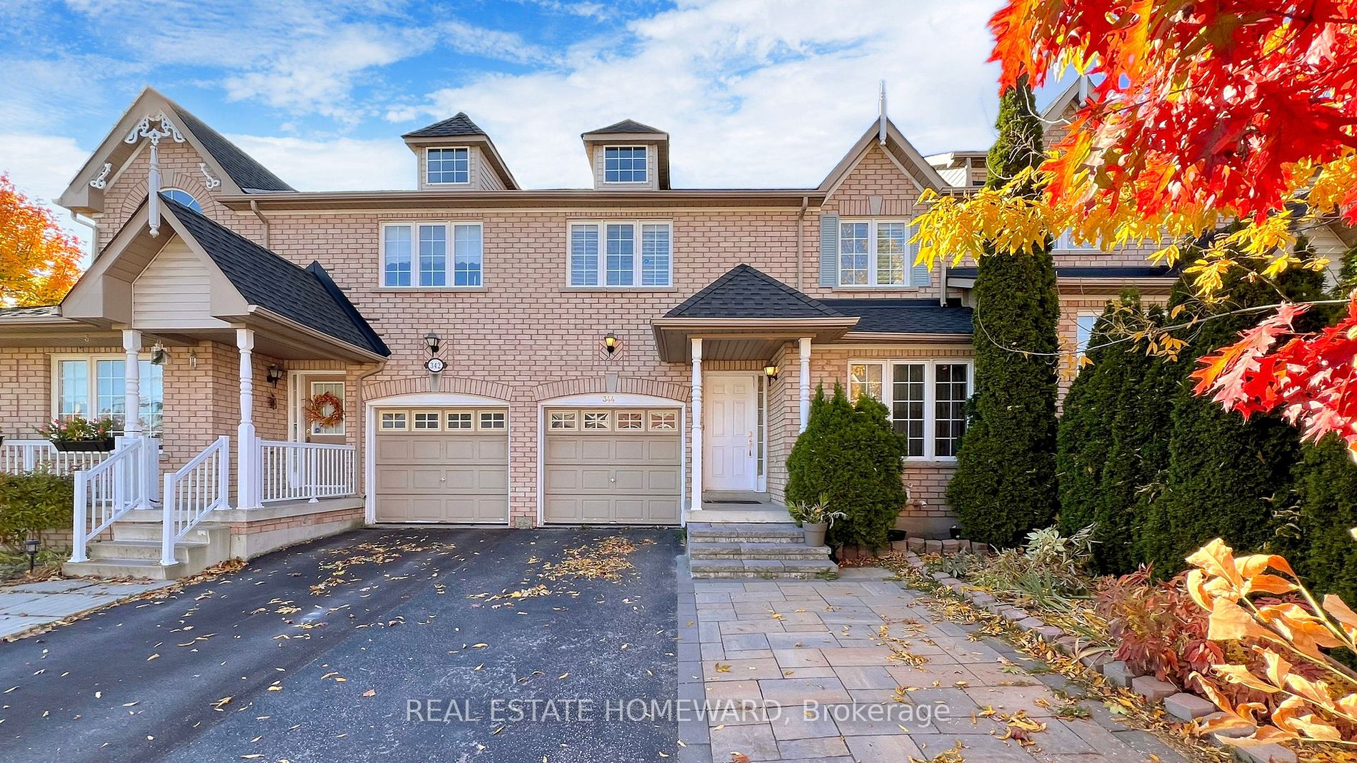 Att/Row/Twnhouse house for sale at 344 Wood Duck Lane Newmarket Ontario