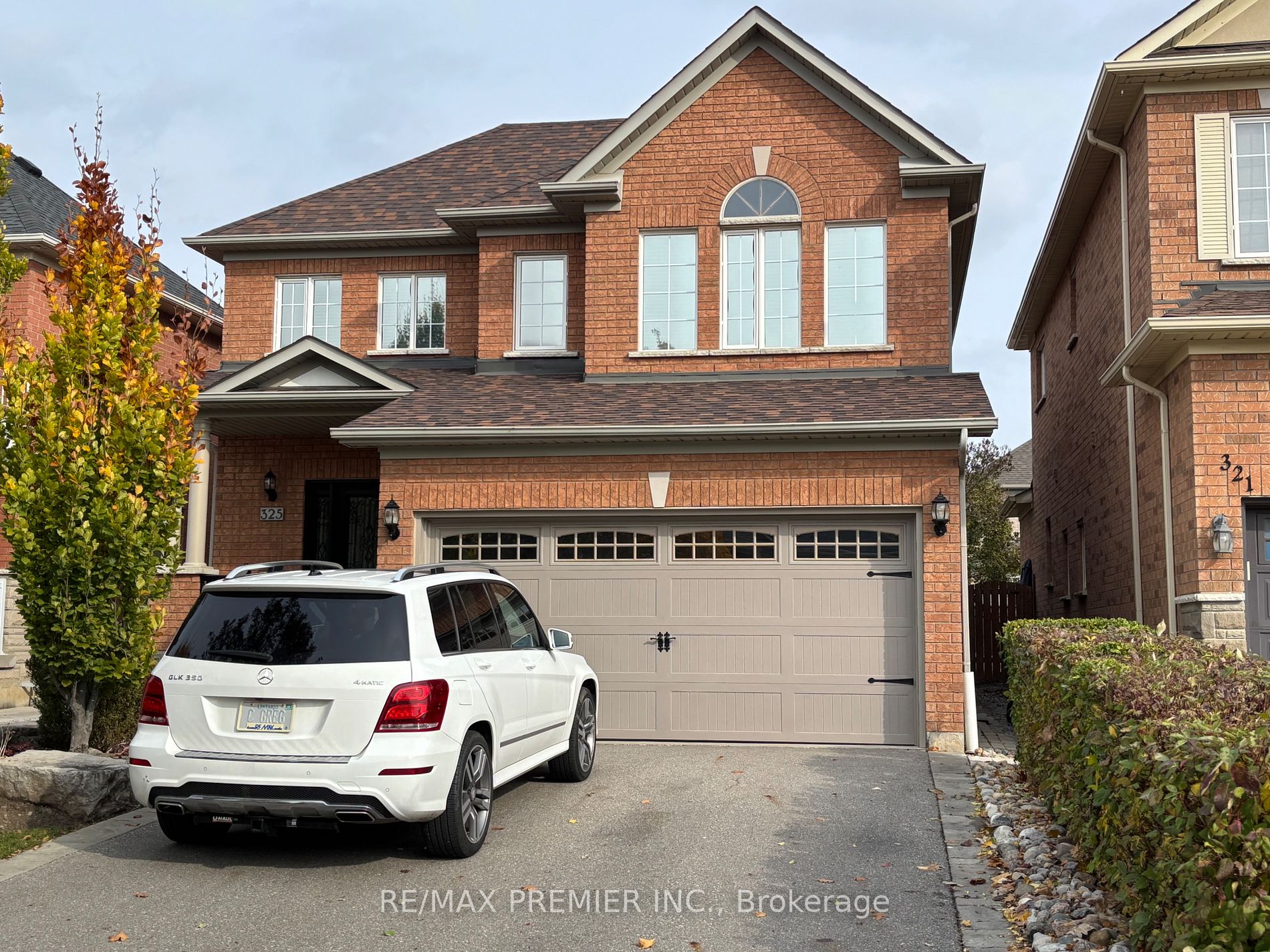 Detached house for sale at 325 Vellore Ave Vaughan Ontario