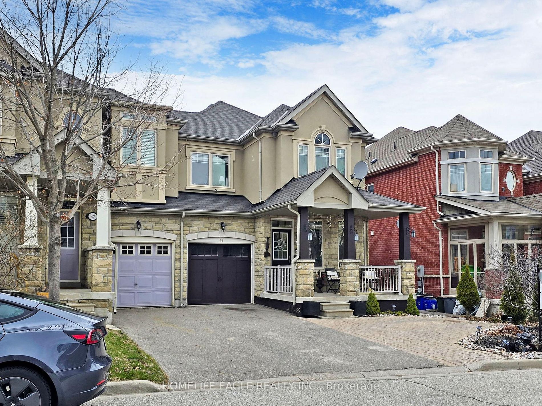 Att/Row/Twnhouse house for sale at 44 Pexton Ave Richmond Hill Ontario