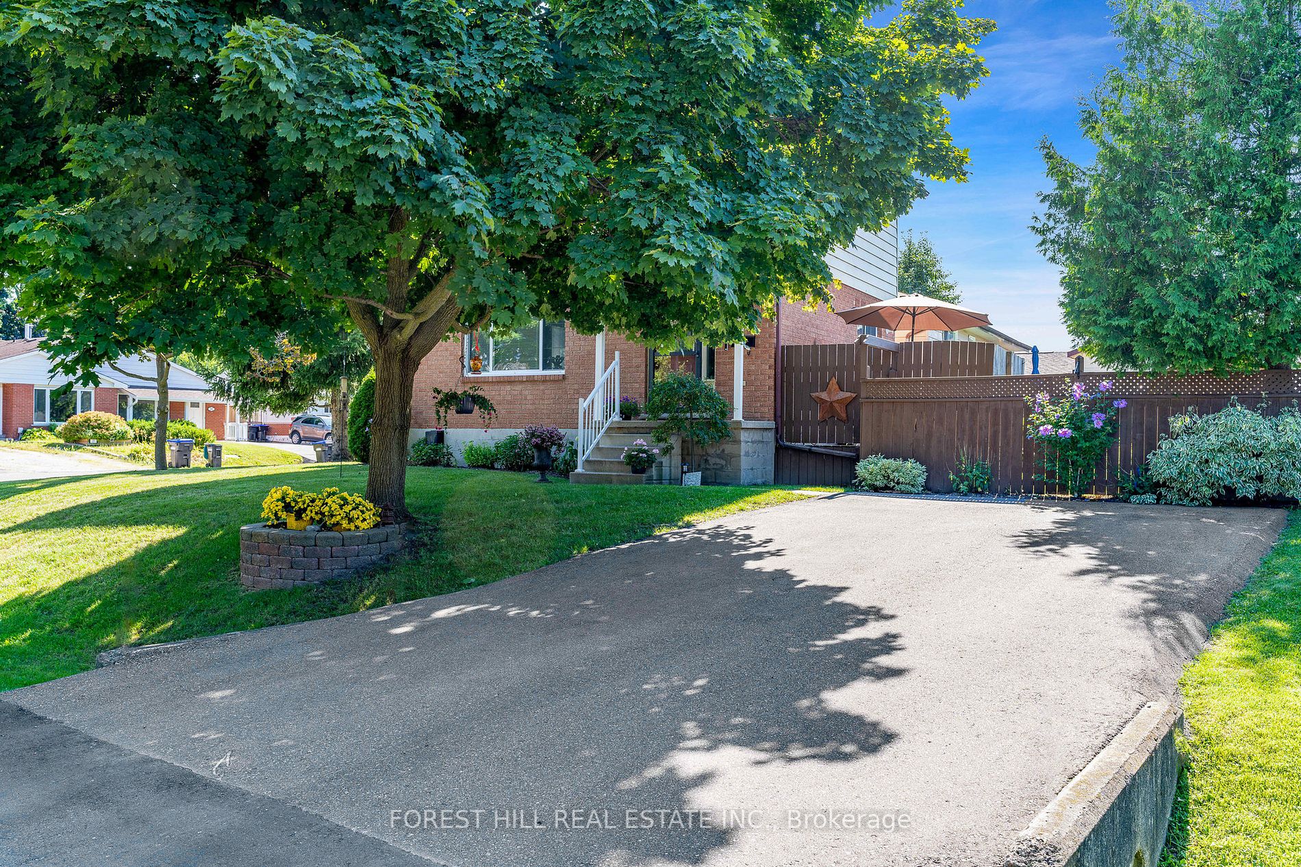 Detached house for sale at 10 Leslie Dr Collingwood Ontario