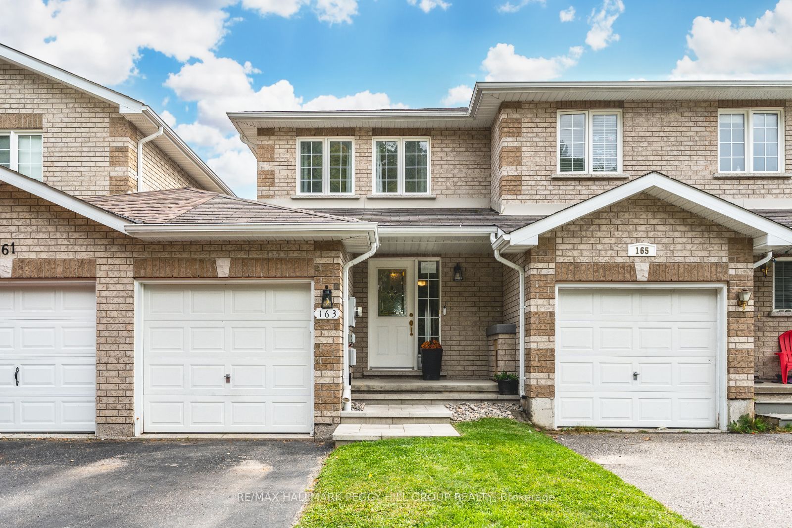 Att/Row/Twnhouse house for sale at 163 Southwinds Cres Midland Ontario