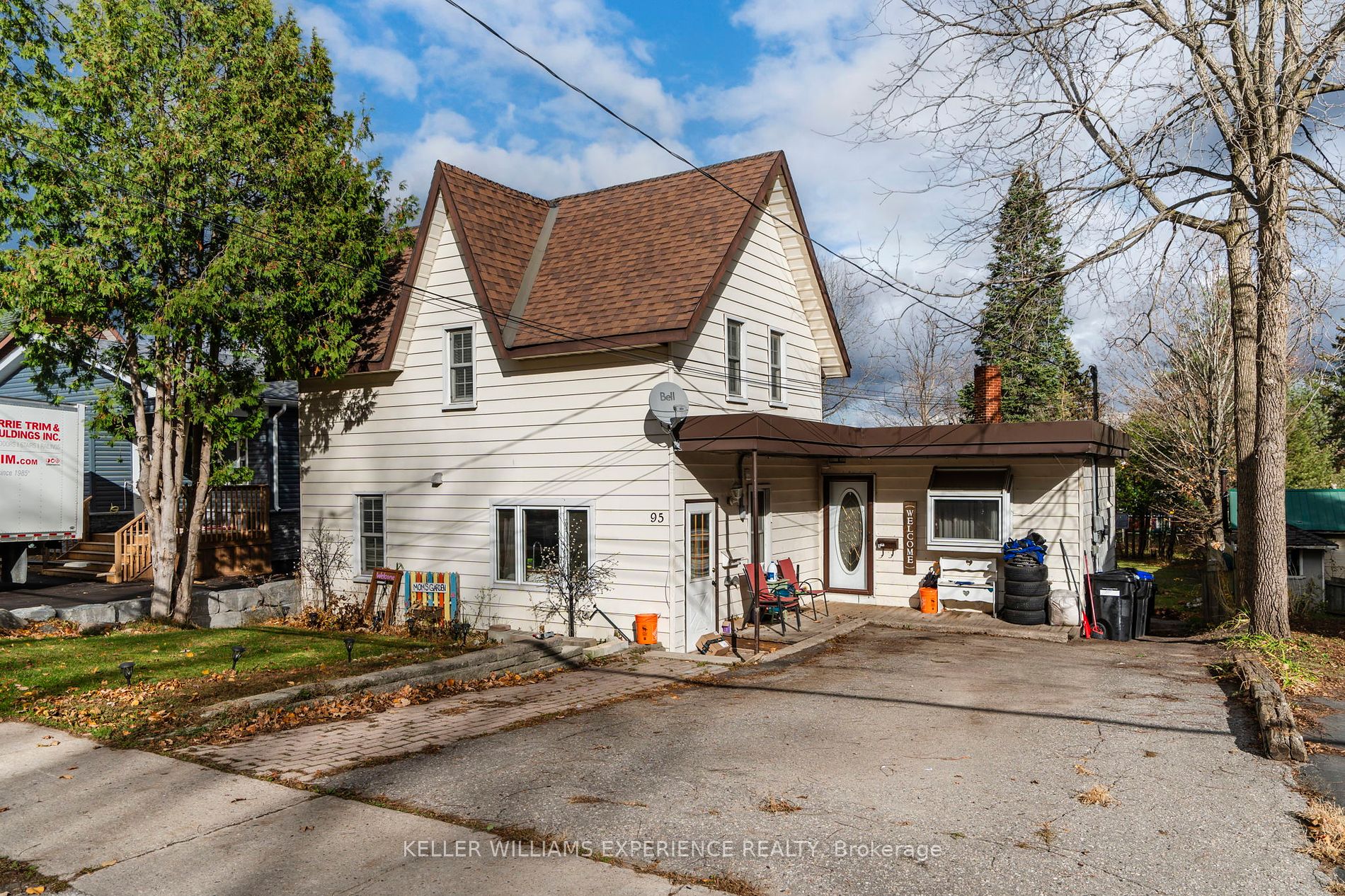 Duplex house for sale at 95 Fifth St Midland Ontario