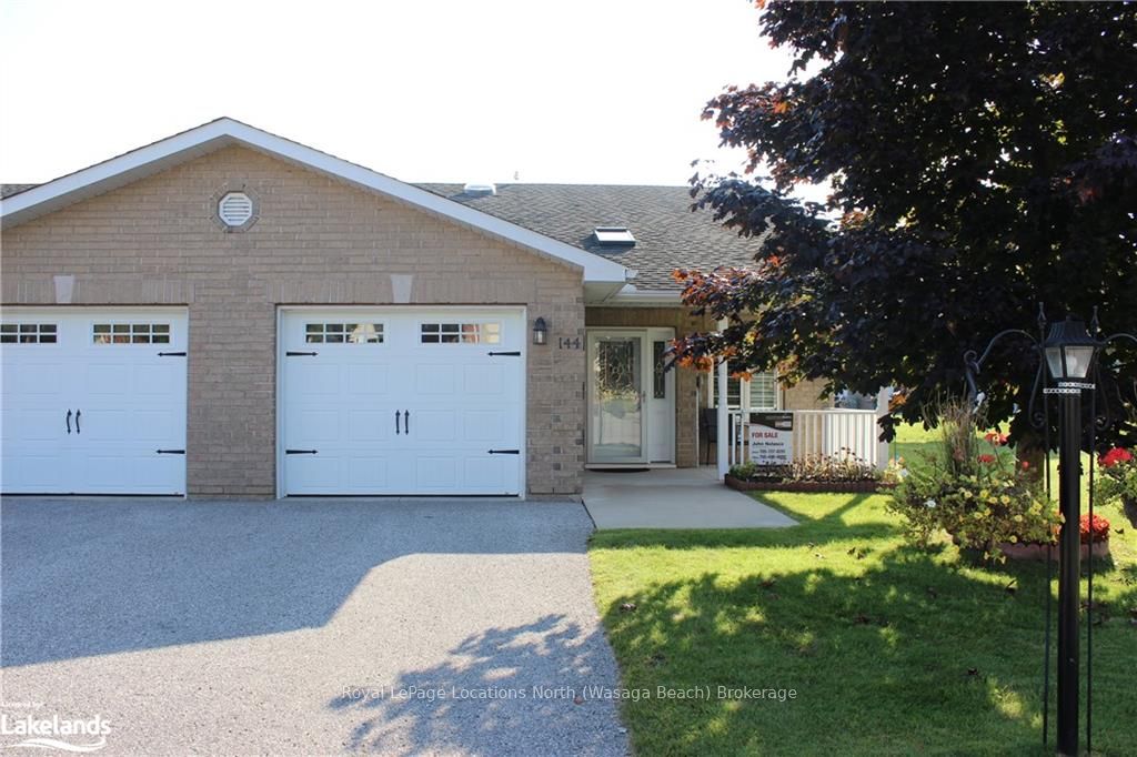 Att/Row/Twnhouse house for sale at 144 MEADOW Lane Wasaga Beach Ontario