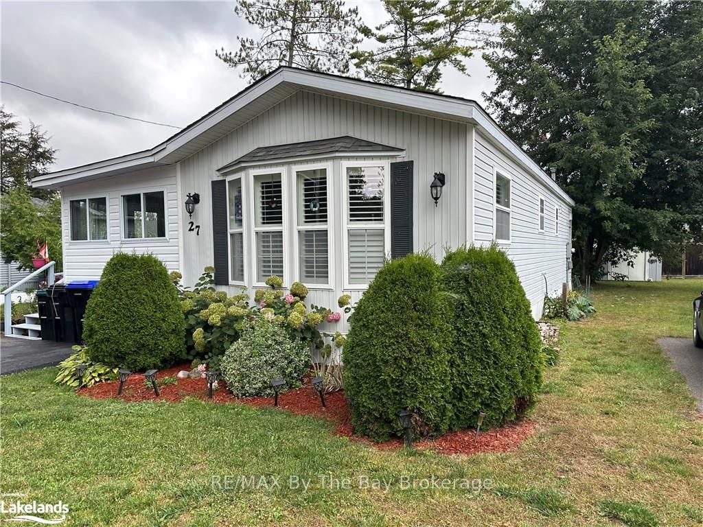 Detached house for sale at 27 SHAW St Wasaga Beach Ontario