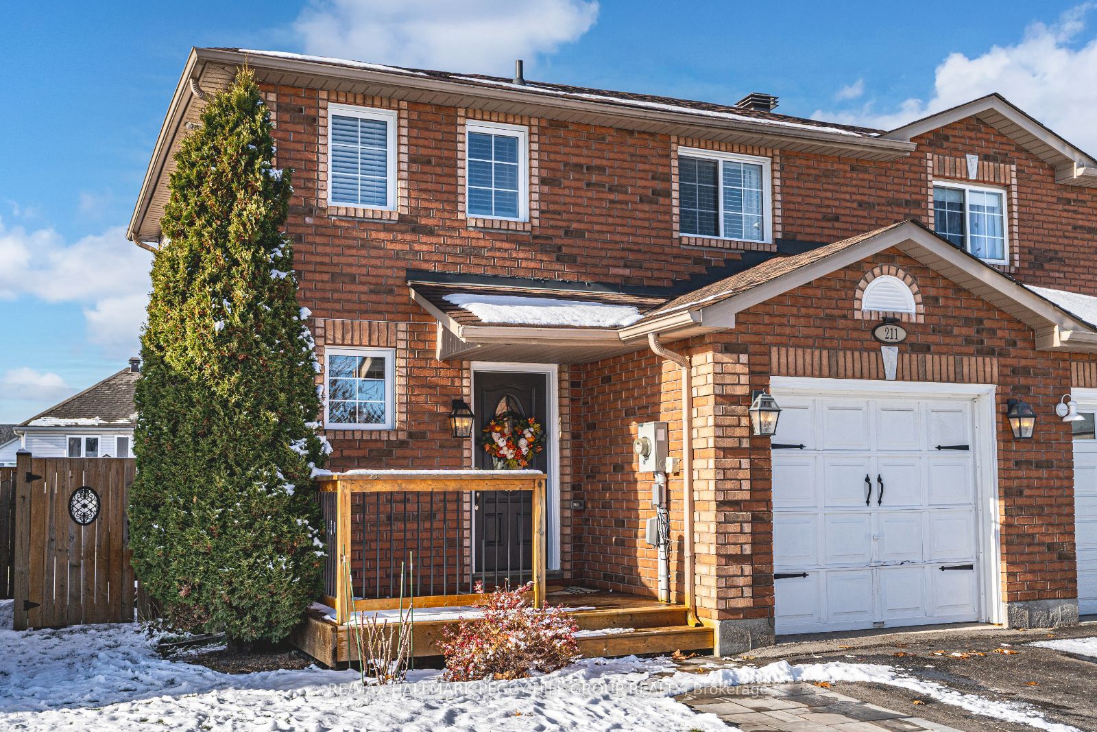 Semi-Detached house for sale at 211 Nathan Cres Barrie Ontario