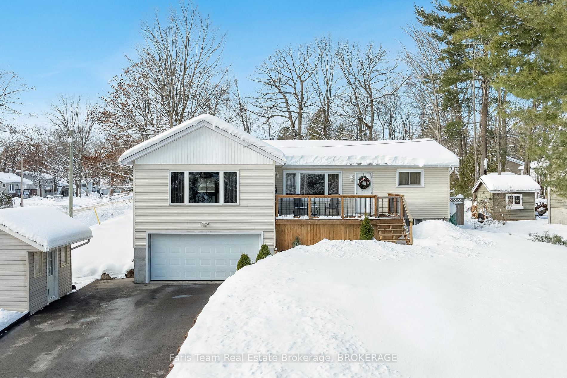 Detached house for sale at 328 Peek-A-Boo Tr Tiny Ontario