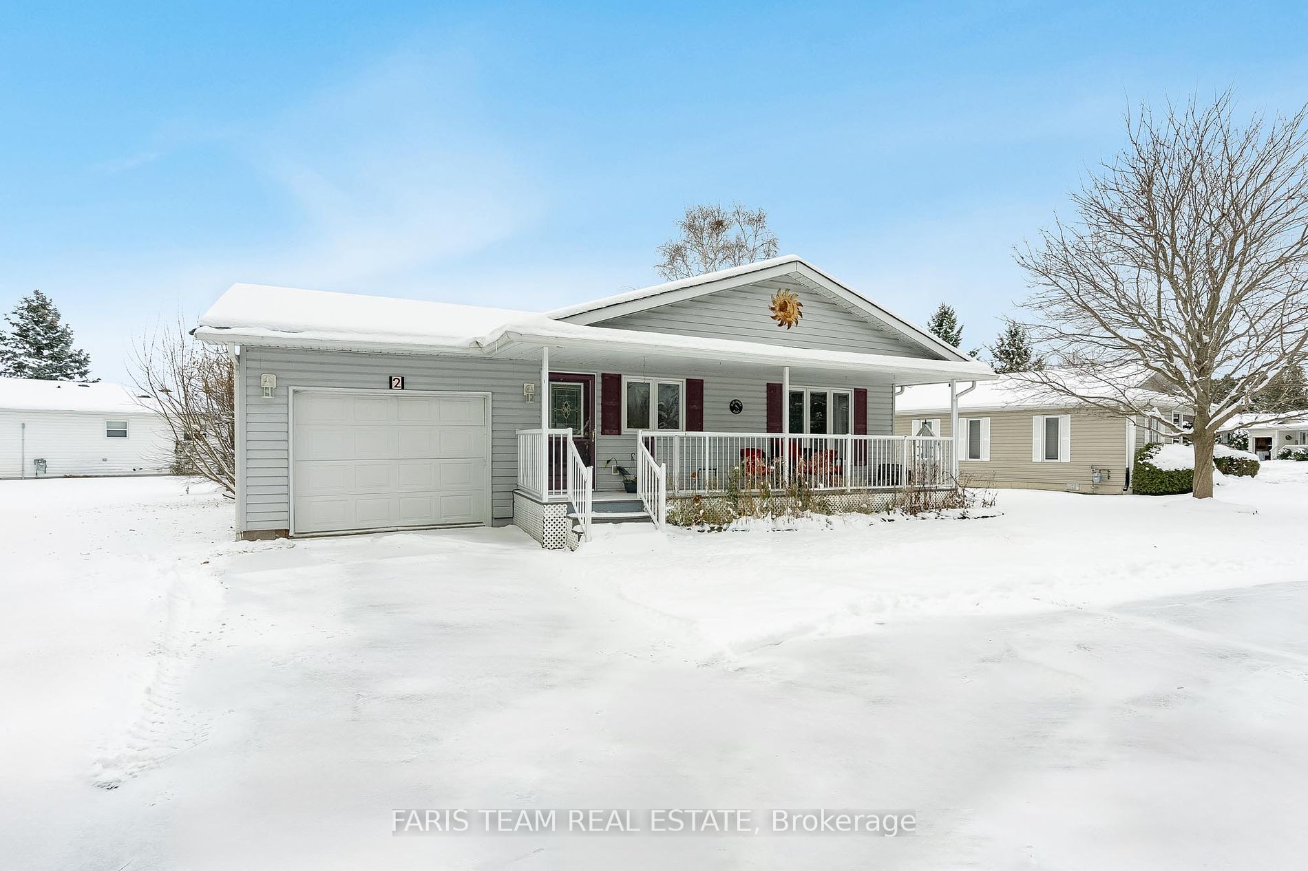 Mobile/Trailer house for sale at 2 St James Pl Wasaga Beach Ontario