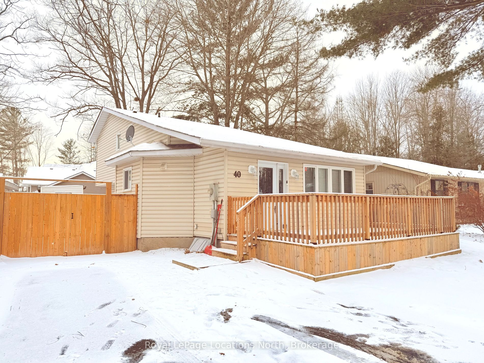 Detached house for sale at 40 Savarin St Wasaga Beach Ontario