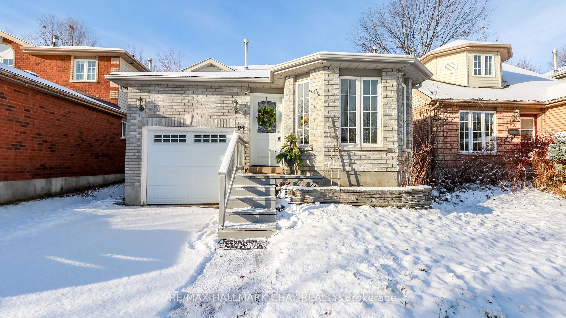 Detached house for sale at 94 Churchland Dr Barrie Ontario