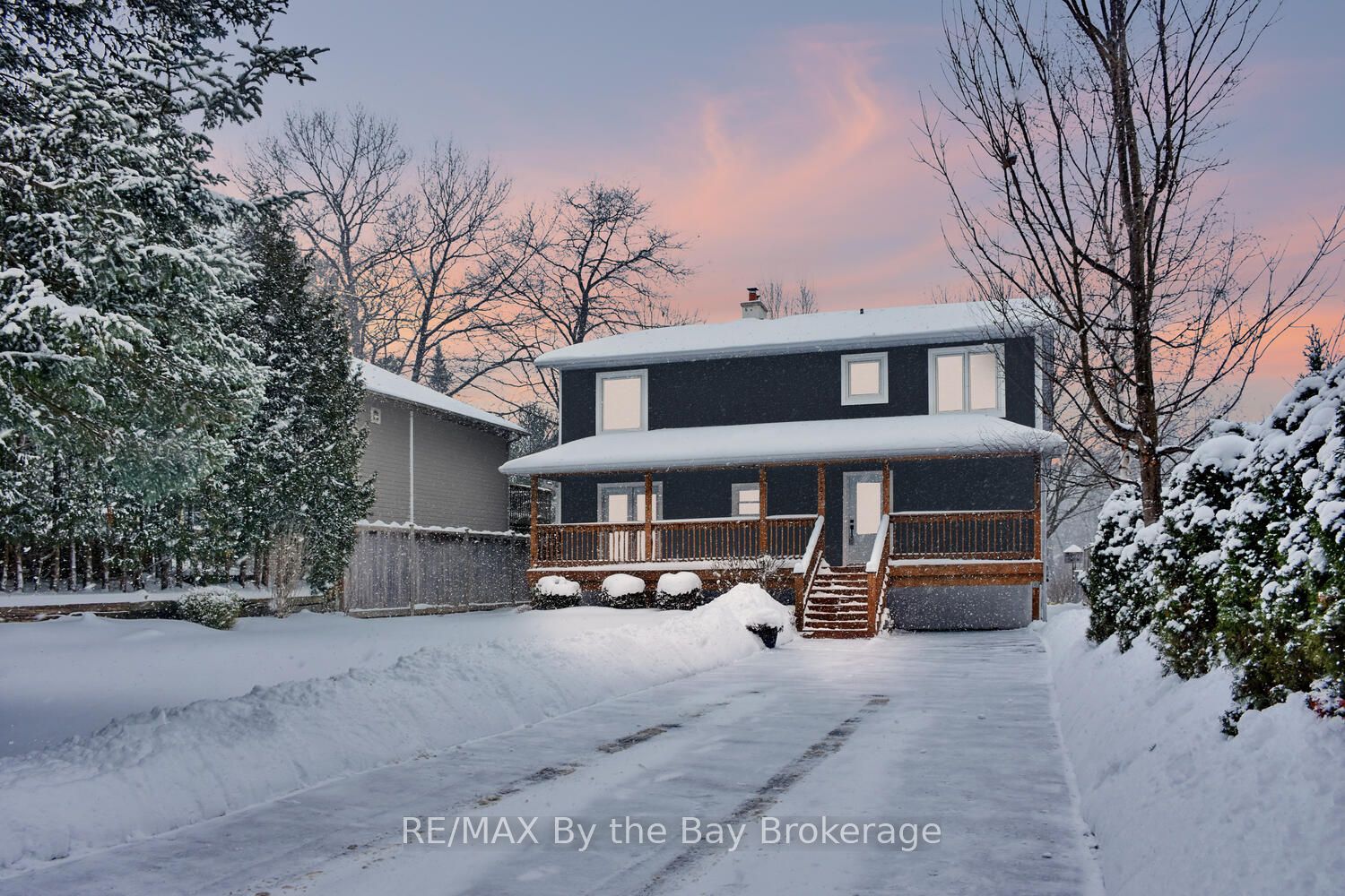 Detached house for sale at 104 KNOX Rd E Wasaga Beach Ontario