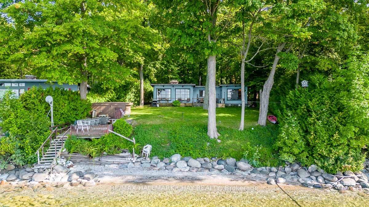 Detached house for sale at 149 Eight Mile Point Rd Oro-Medonte Ontario