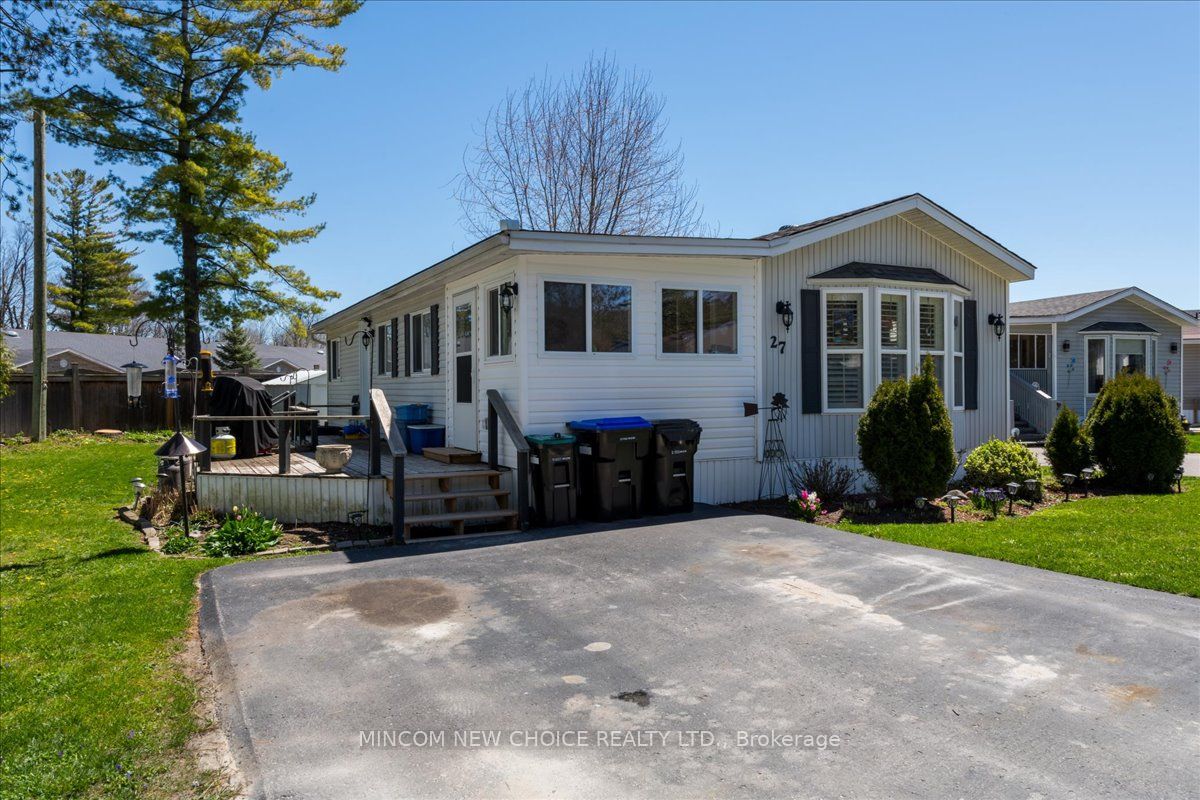 Detached house for sale at 27 Shaw St Wasaga Beach Ontario