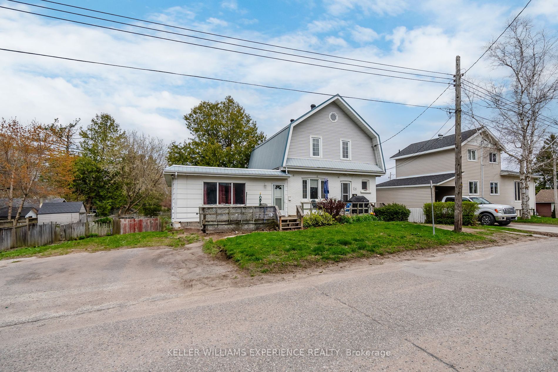 Detached house for sale at 746 Bay St Midland Ontario