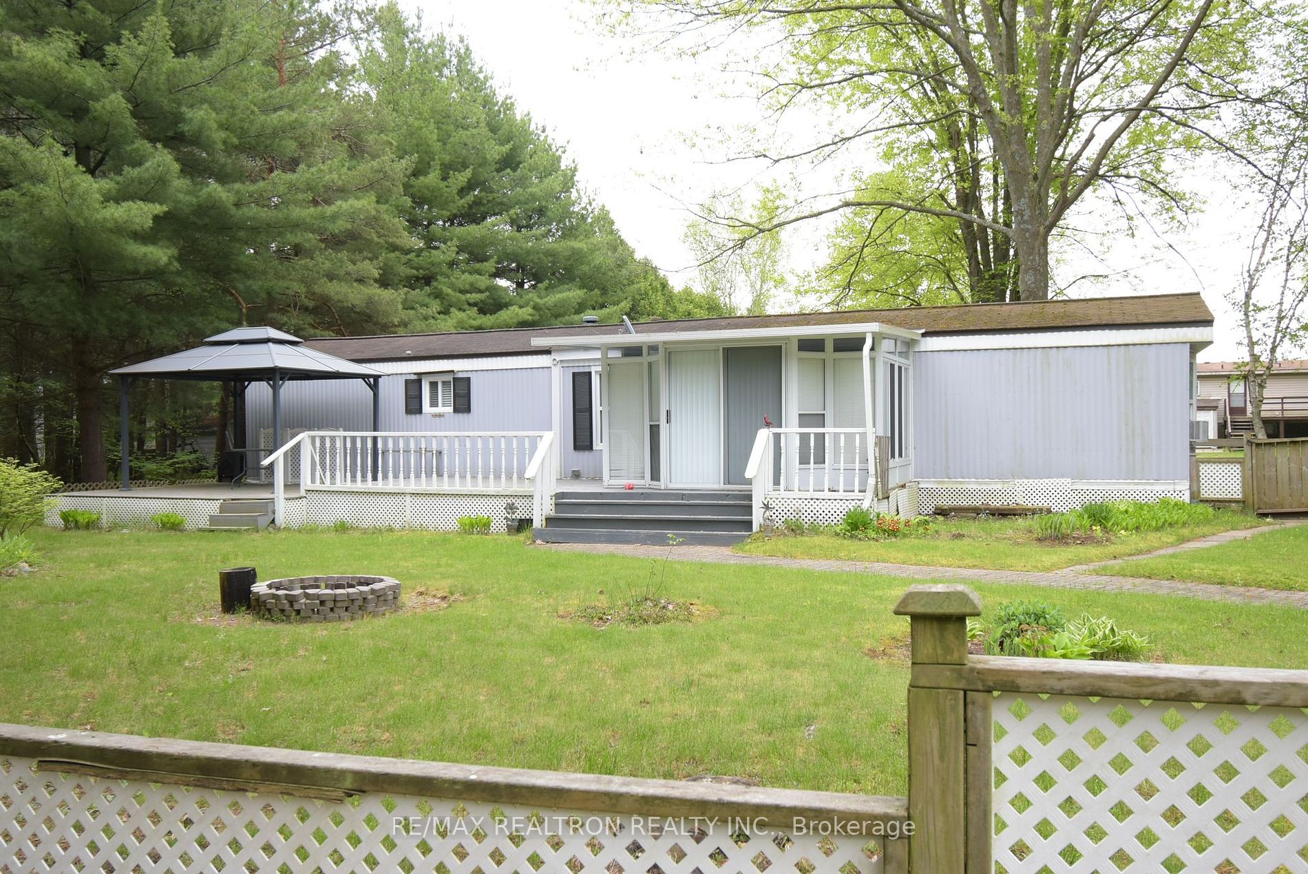 Mobile/Trailer house for sale at 5216 County 90 Rd Springwater Ontario