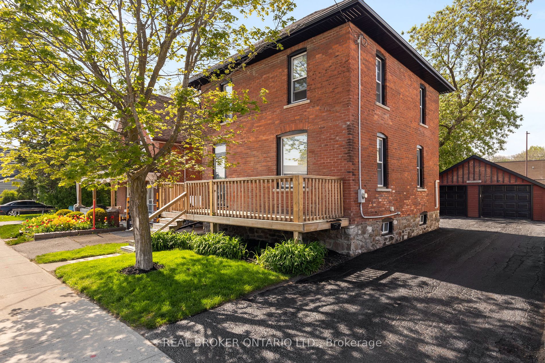 Duplex house for sale at 44 Colborne St W Orillia Ontario