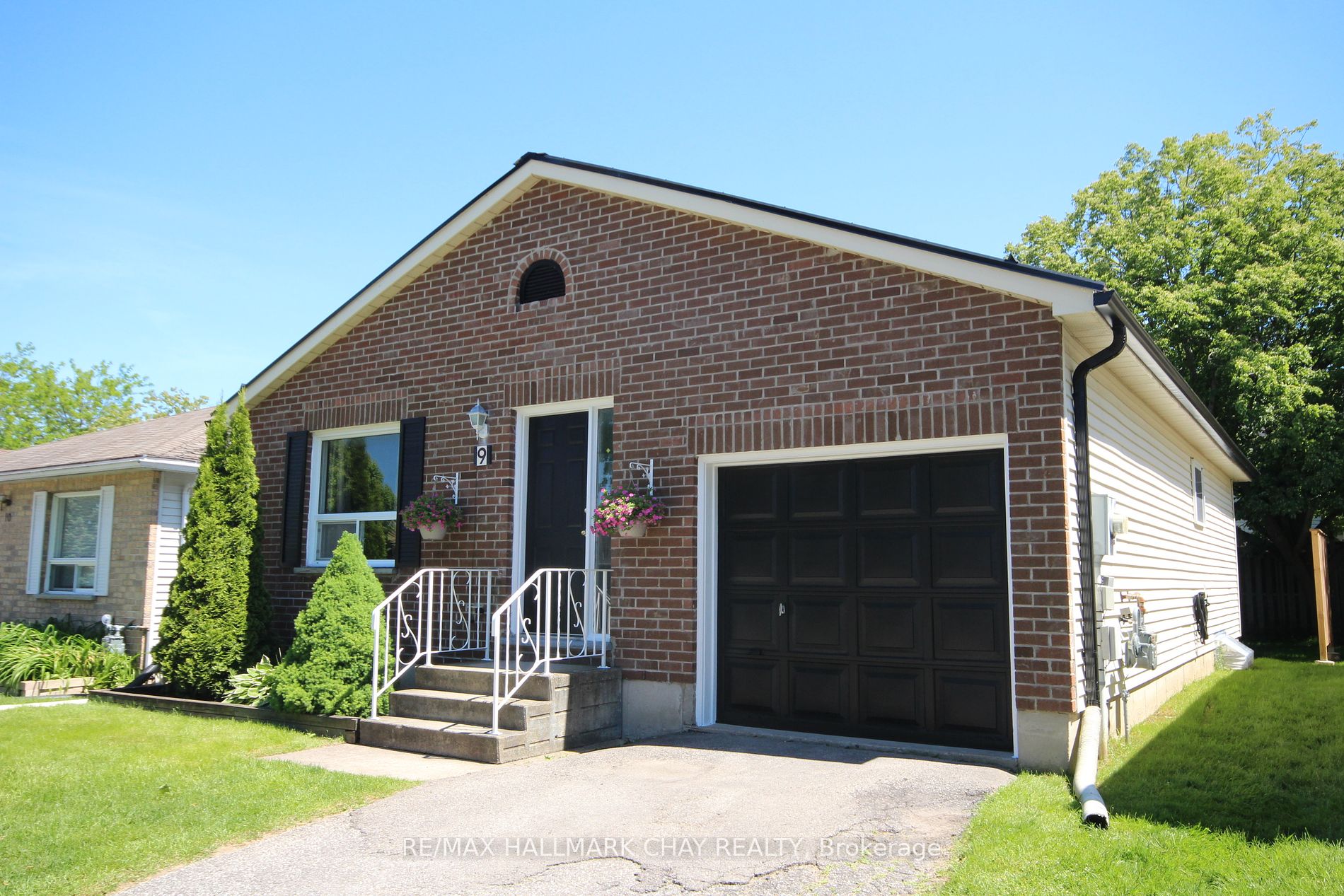 Detached house for sale at 231 Oxford St Orillia Ontario