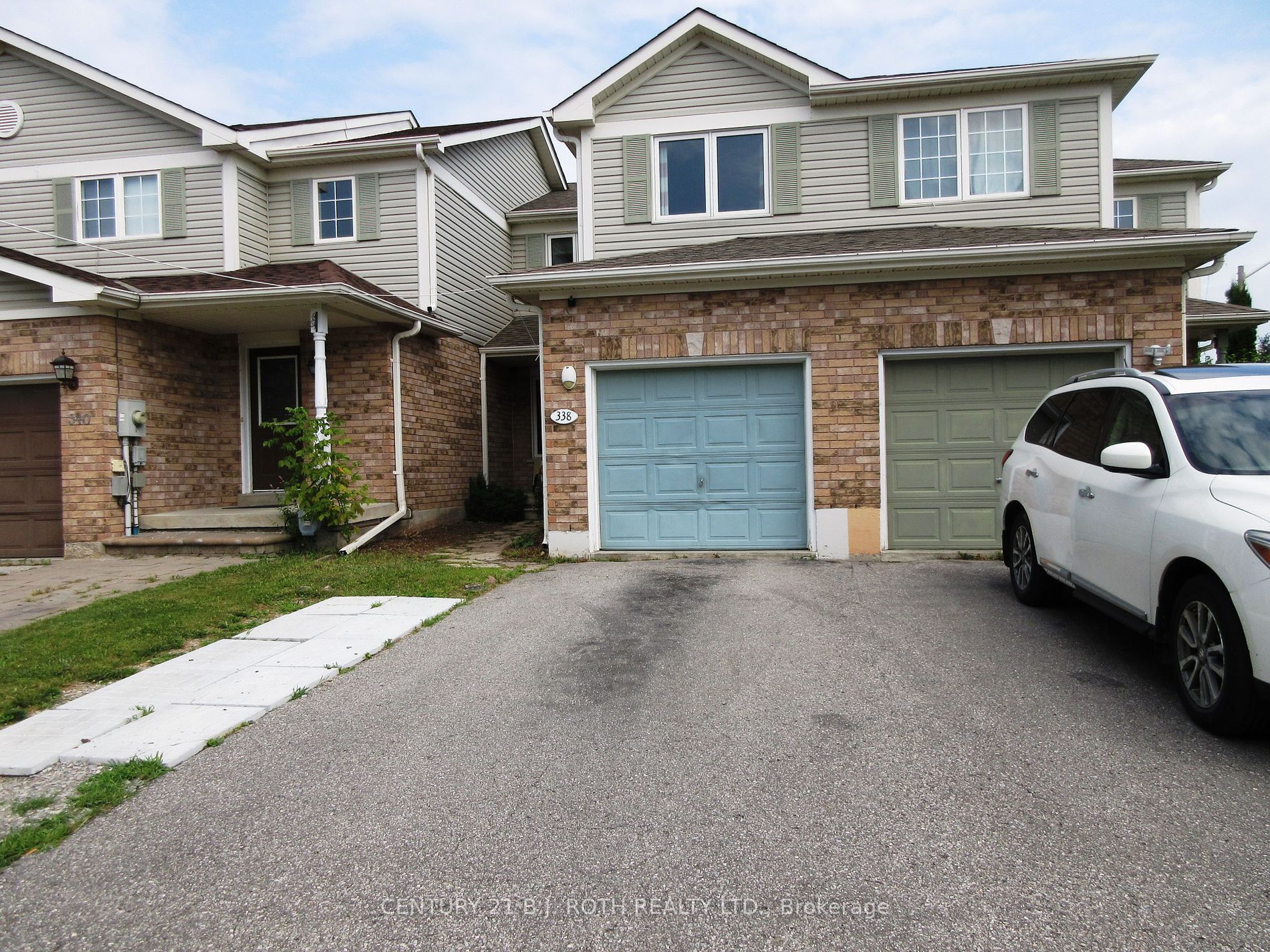 Att/Row/Twnhouse house for sale at 338 Esther Dr Barrie Ontario