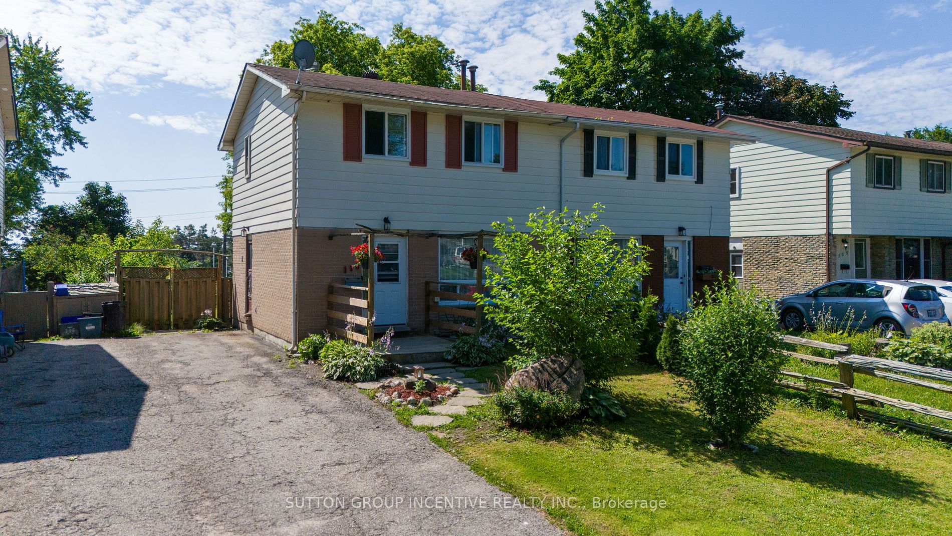 Semi-Detached house for sale at 119 Daphne Cres Barrie Ontario