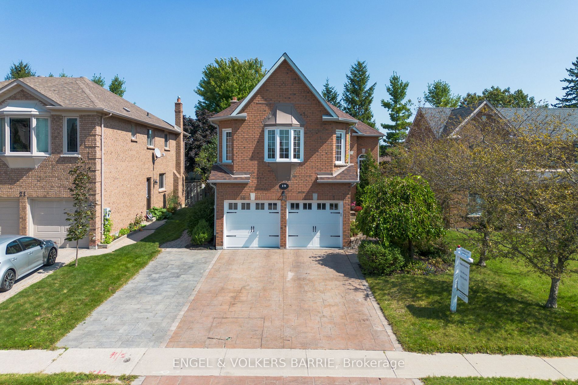 Detached house for sale at 19 Grand Forest Dr Barrie Ontario