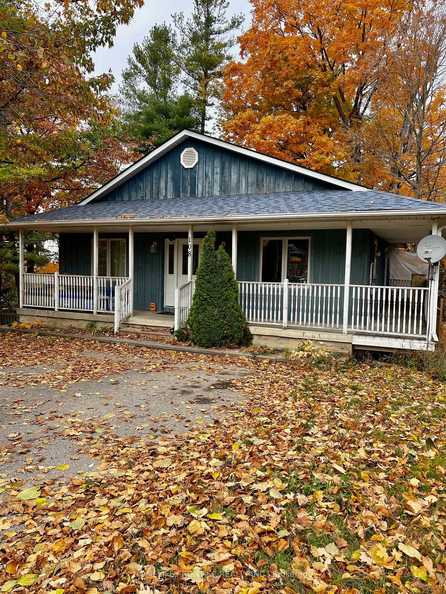 Detached house for sale at 108 Ardagh Rd Barrie Ontario