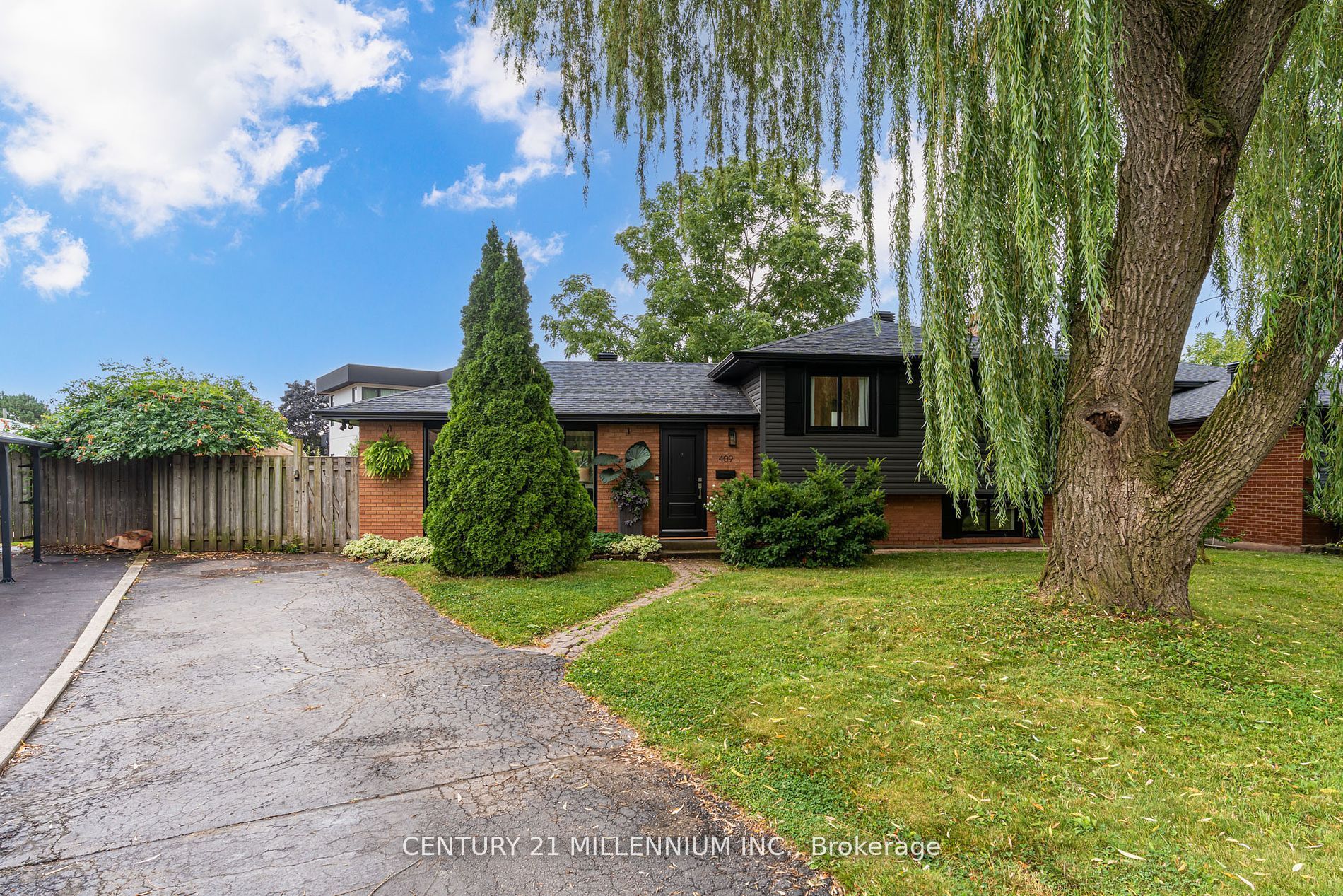 Detached house for sale at 409 Scarsdale Cres Oakville Ontario