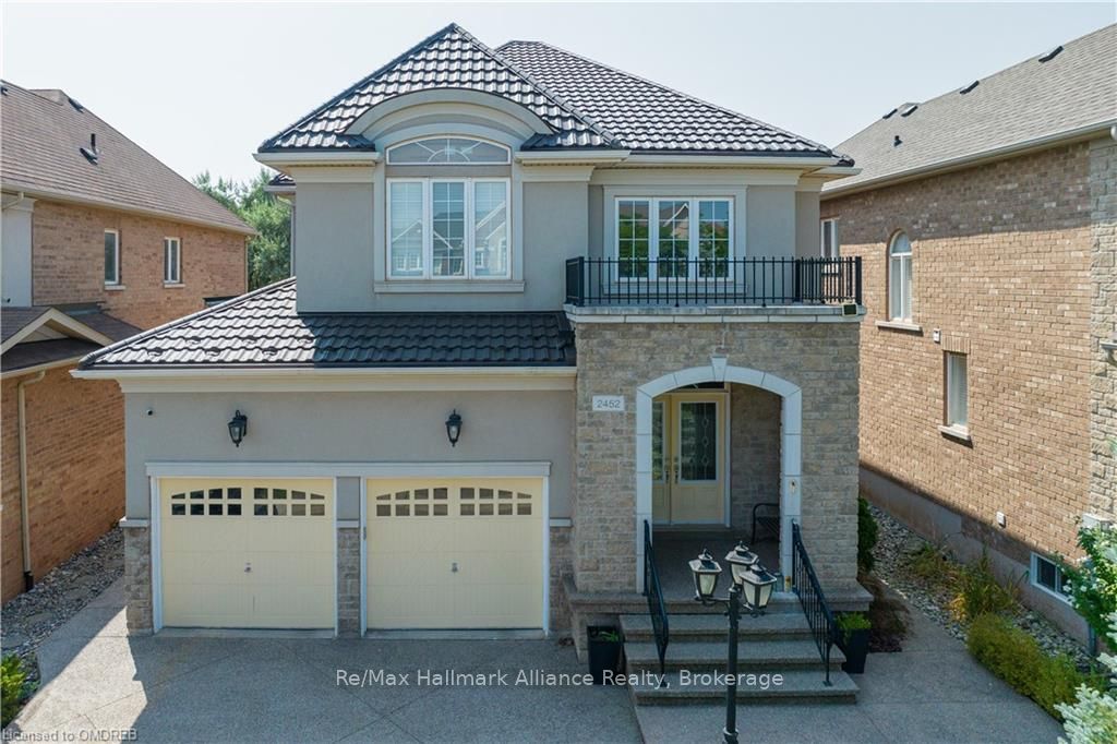 Detached house for sale at 2452 NORTHRIDGE Tr Oakville Ontario