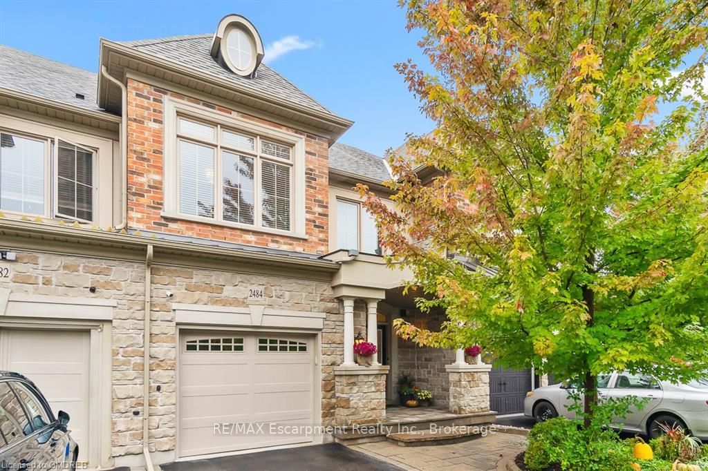 Att/Row/Twnhouse house for sale at 2484 THORNFIELD Oakville Ontario