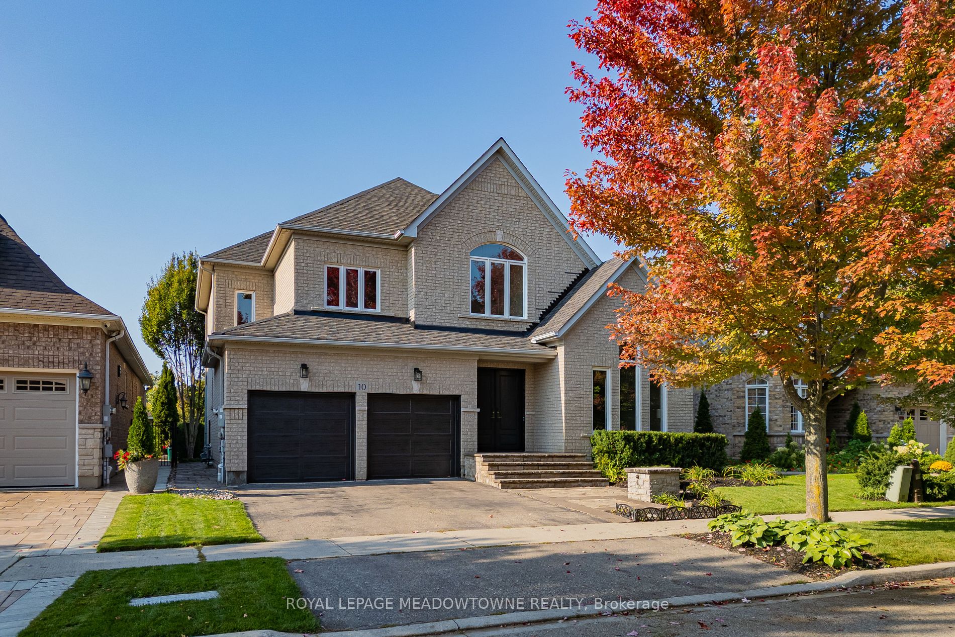 Detached house for sale at 10 Orchid Ave Halton Hills Ontario