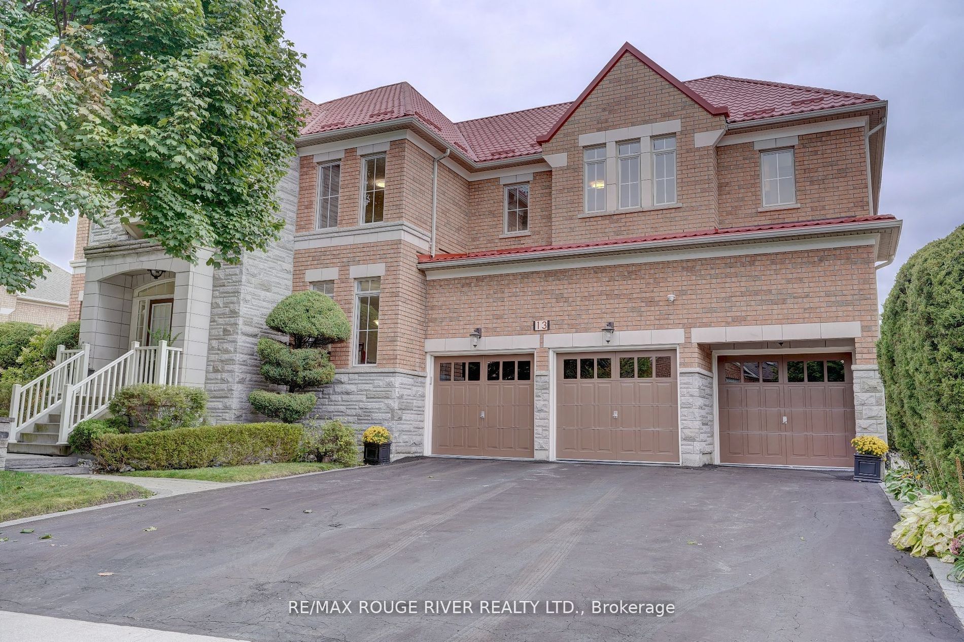 Detached house for sale at 13 Pathlink Gate Brampton Ontario