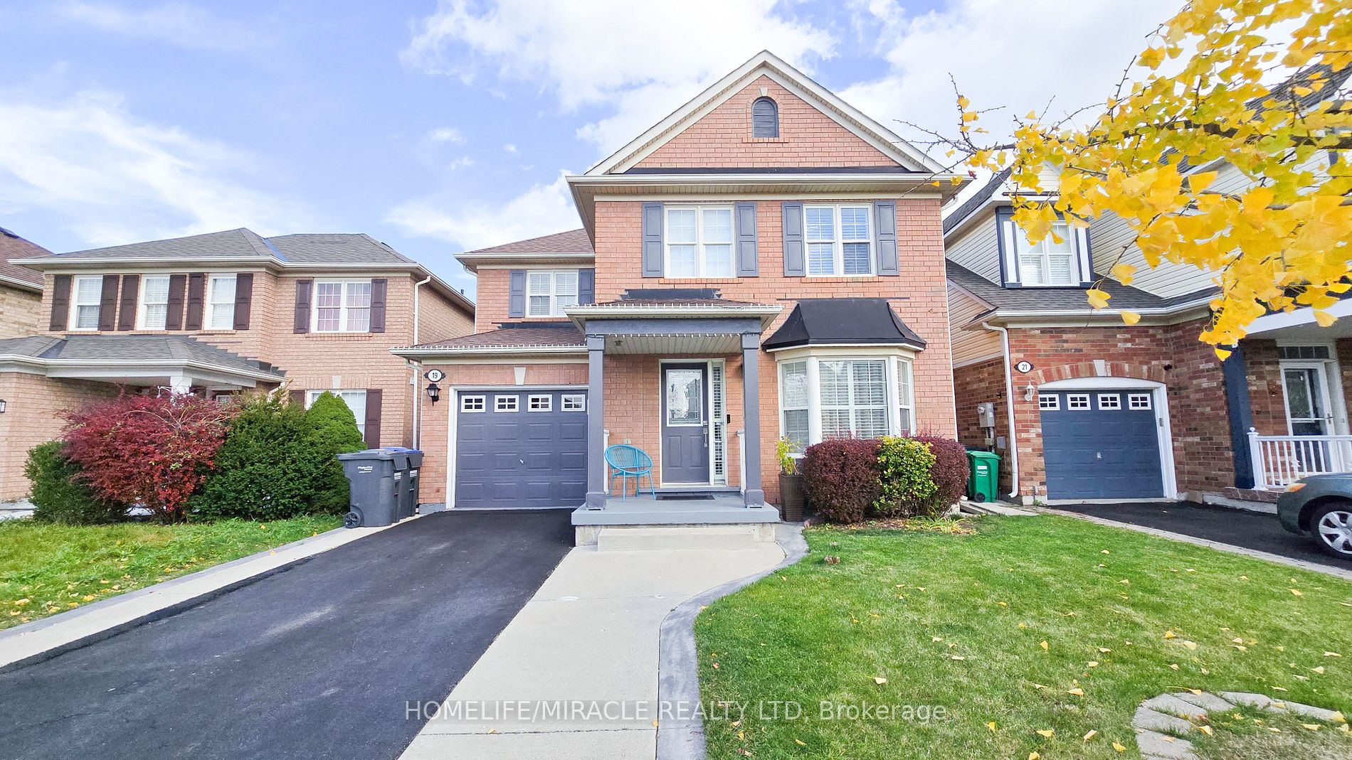 Detached house for sale at 19 Fidelity Ave W Brampton Ontario