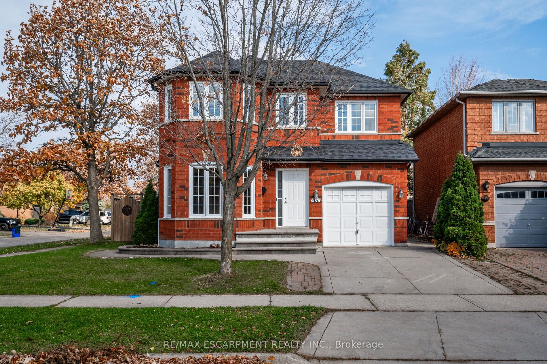 Detached house for sale at 2151 Stillmeadow Rd Oakville Ontario