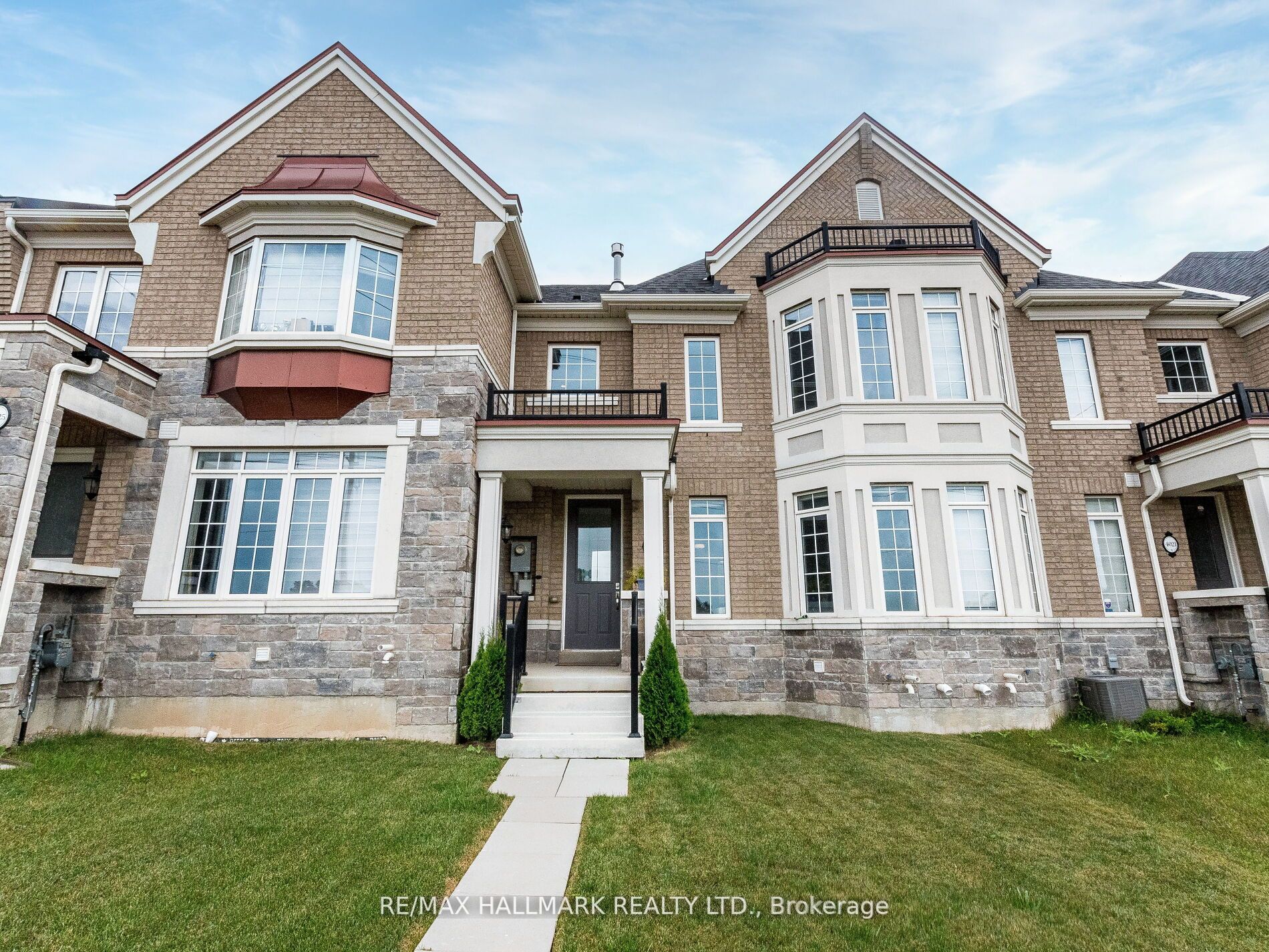 Att/Row/Twnhouse house for sale at 4023 Sixth Line Oakville Ontario