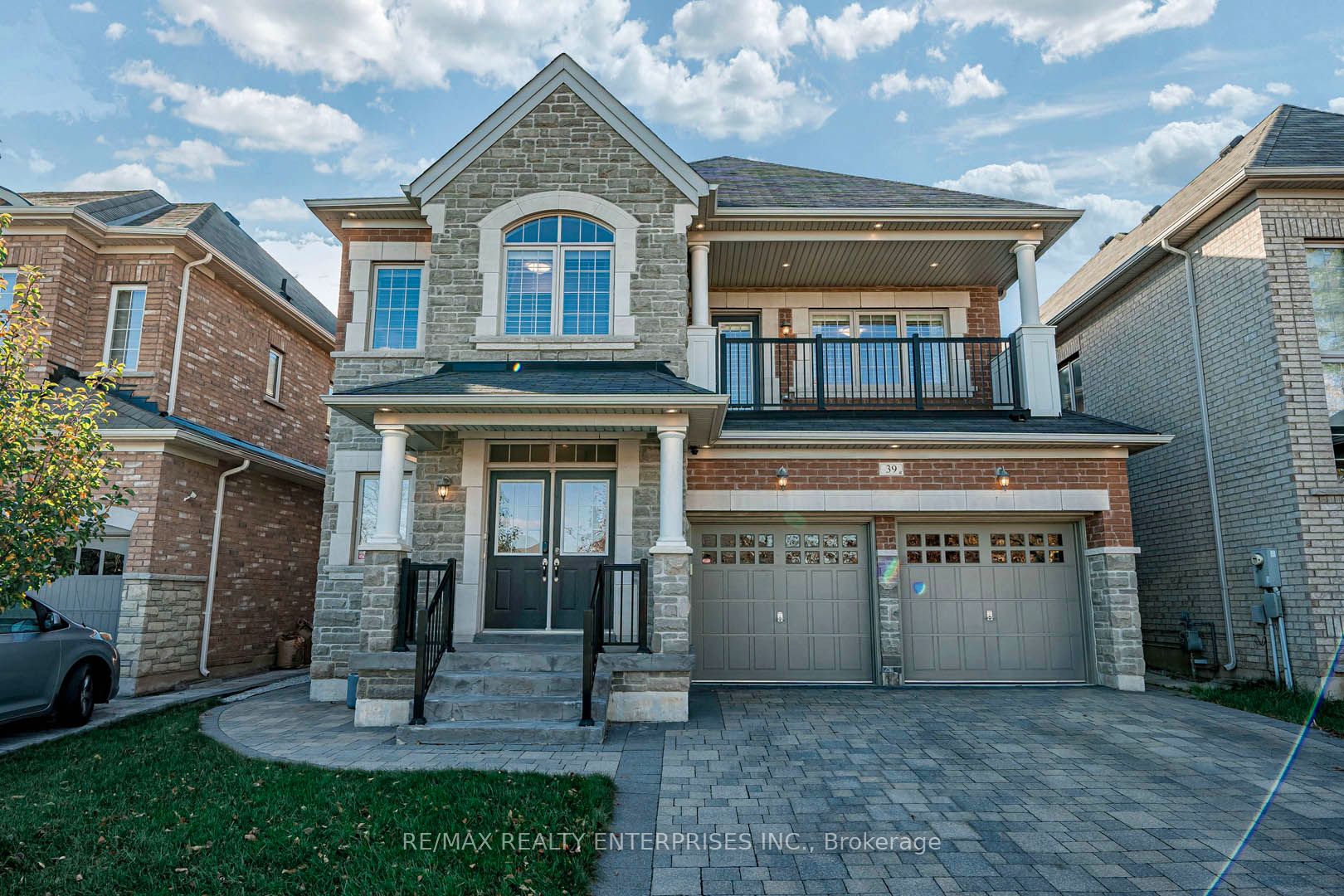 Detached house for sale at 39 Lampman Cres Brampton Ontario