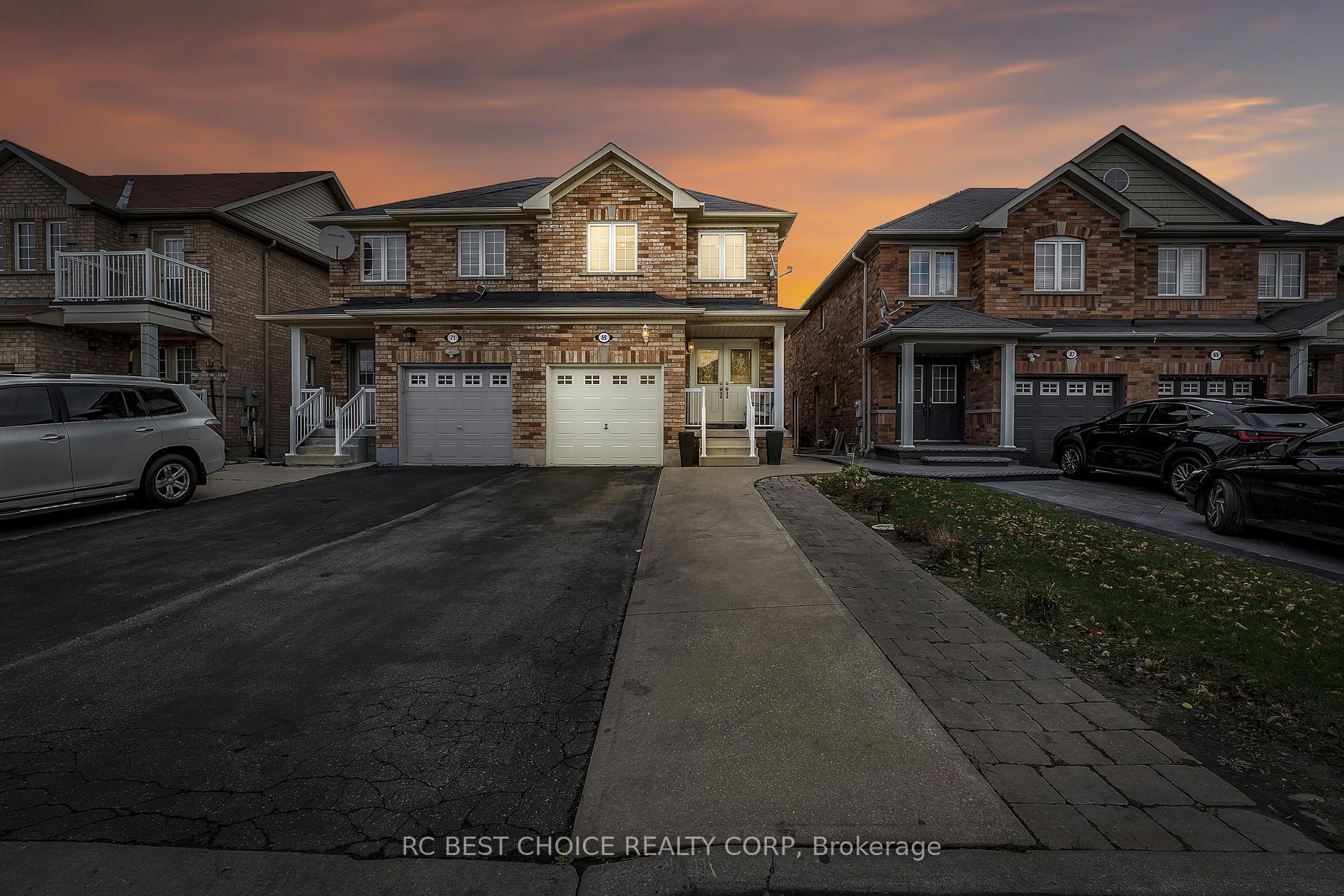 Semi-Detached house for sale at 69 Roundstone Dr Brampton Ontario