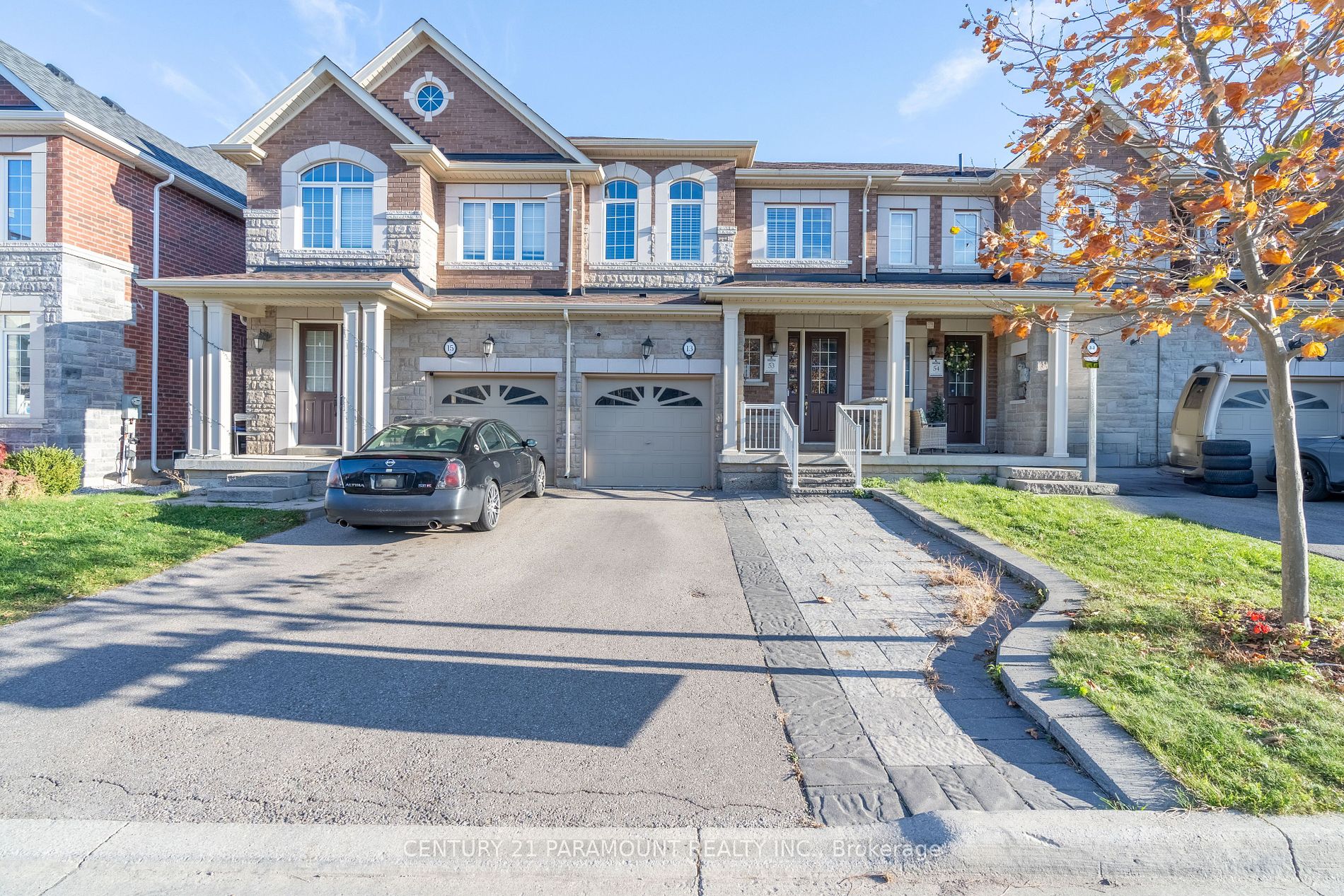 Att/Row/Twnhouse house for sale at 13 Kempsford Cres Brampton Ontario