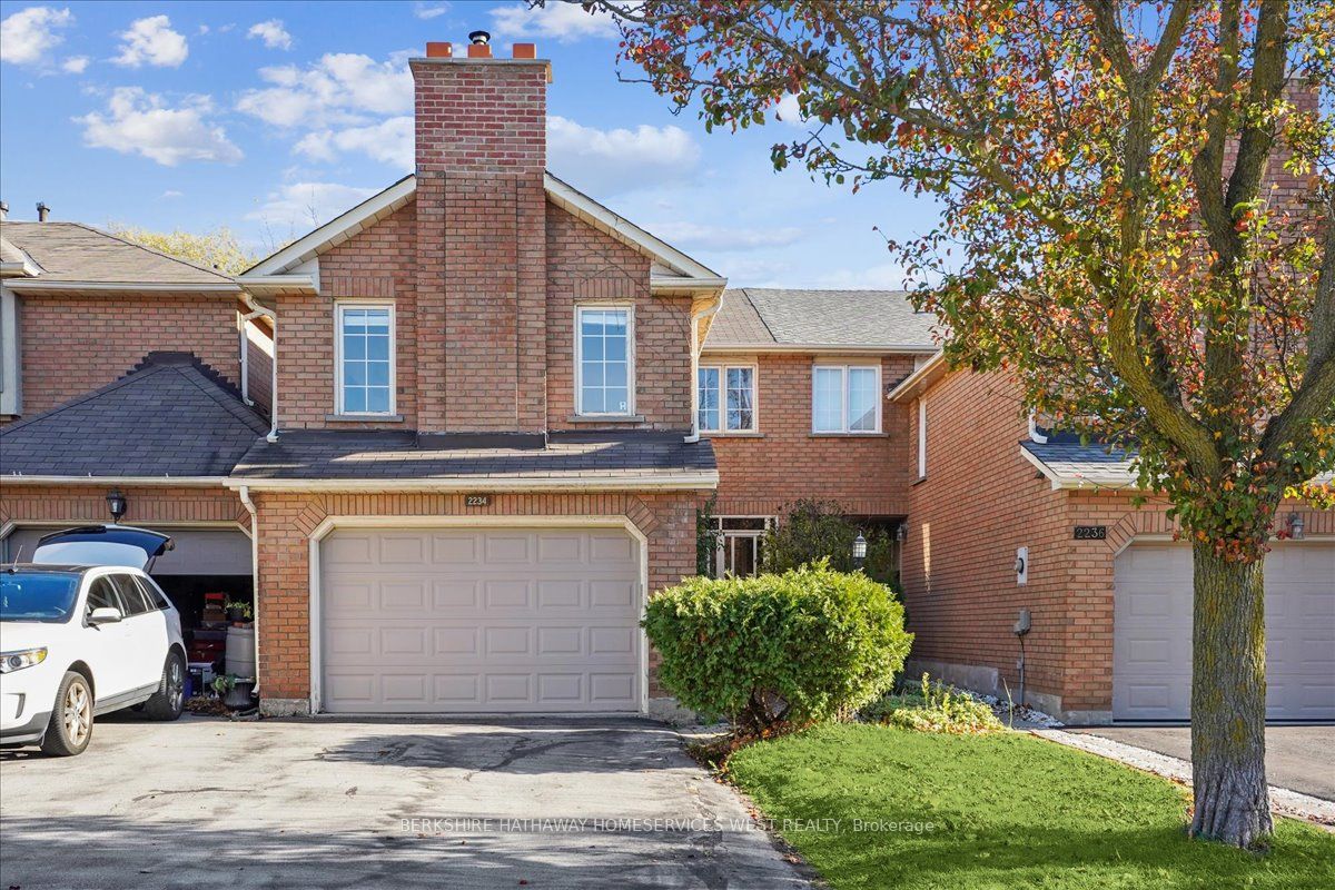 Att/Row/Twnhouse house for sale at 2234 Shipwright Rd Oakville Ontario