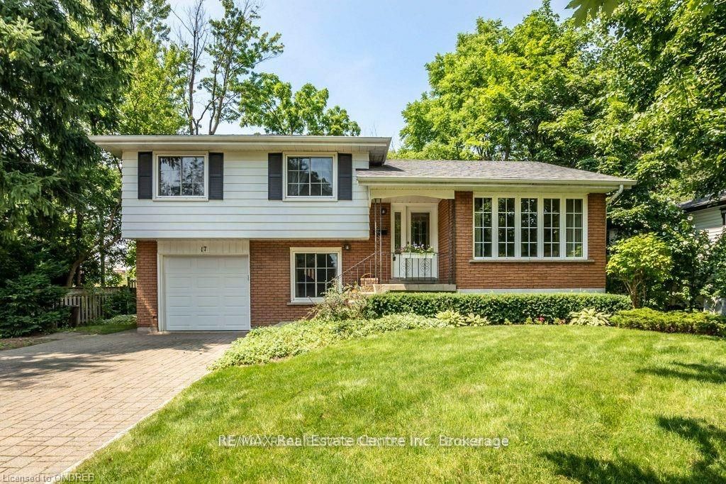 Detached house for sale at 17 MARY St Milton Ontario