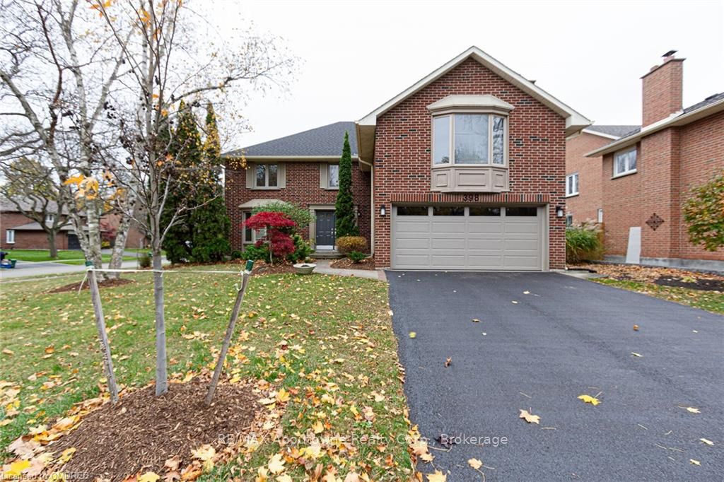 Detached house for sale at 398 BARCLAY Cres Oakville Ontario