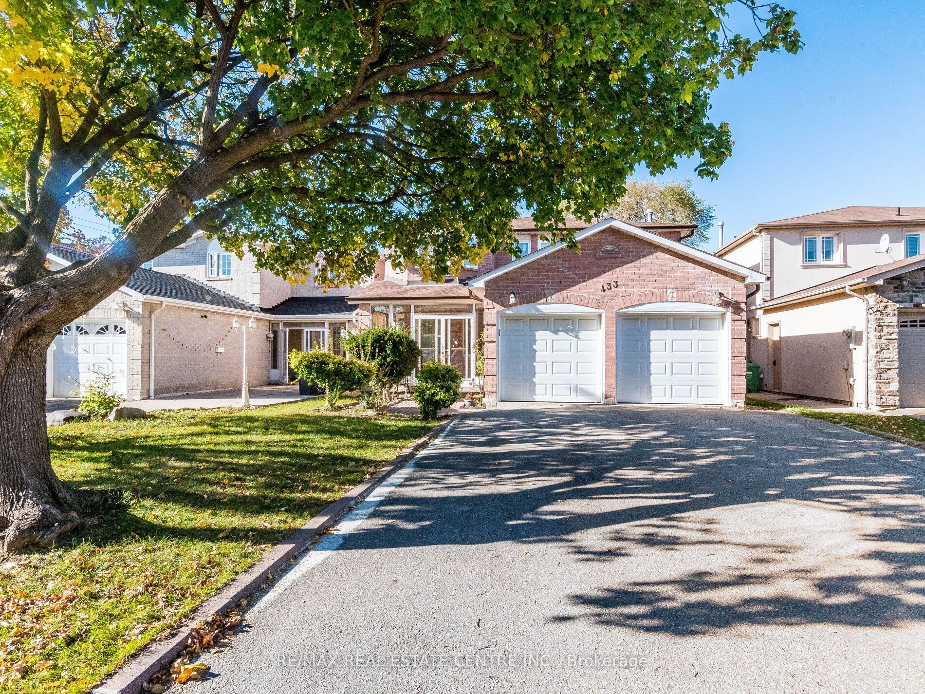 Detached house for sale at 433 Silverthorne Cres Mississauga Ontario