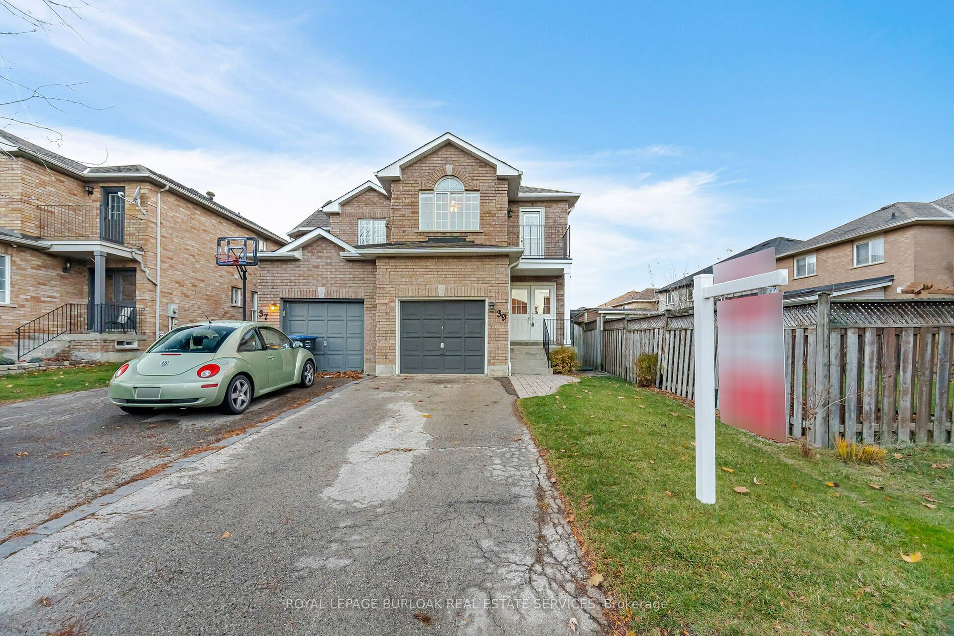 Semi-Detached house for sale at 39 Coolspring Cres Caledon Ontario