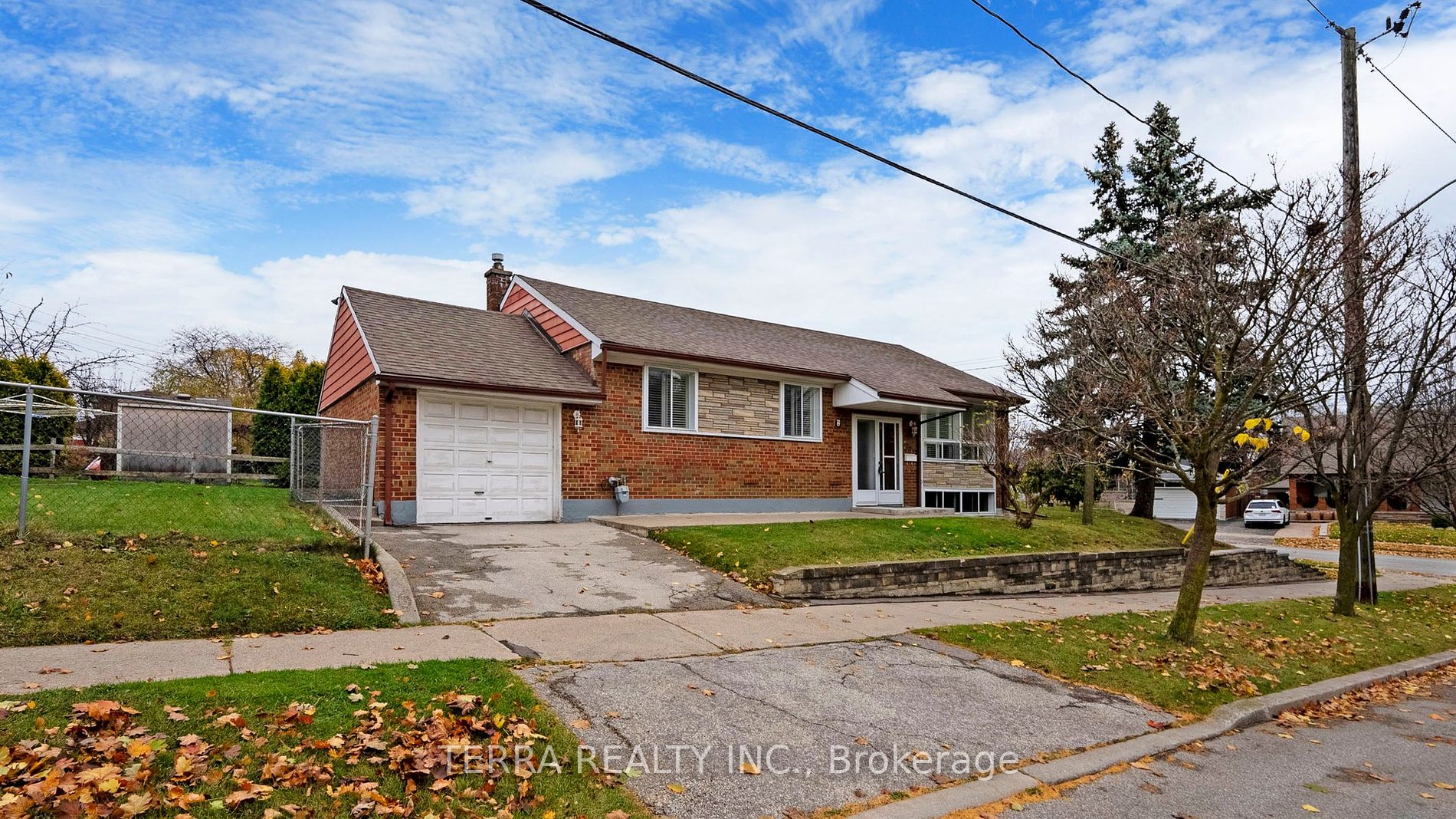 Detached house for sale at 2 Garside Cres Toronto Ontario