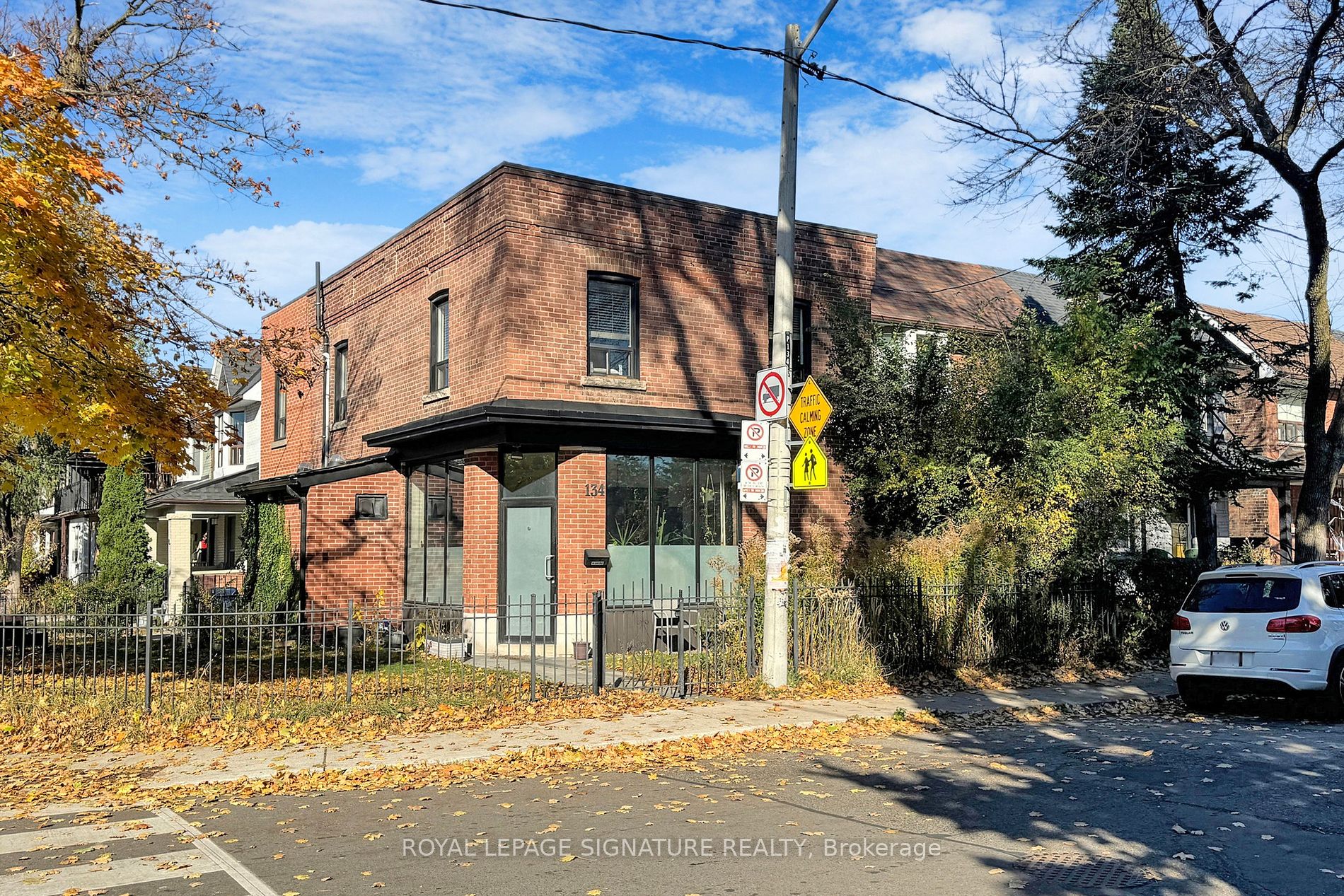 Duplex house for sale at 134 Pendrith St Toronto Ontario