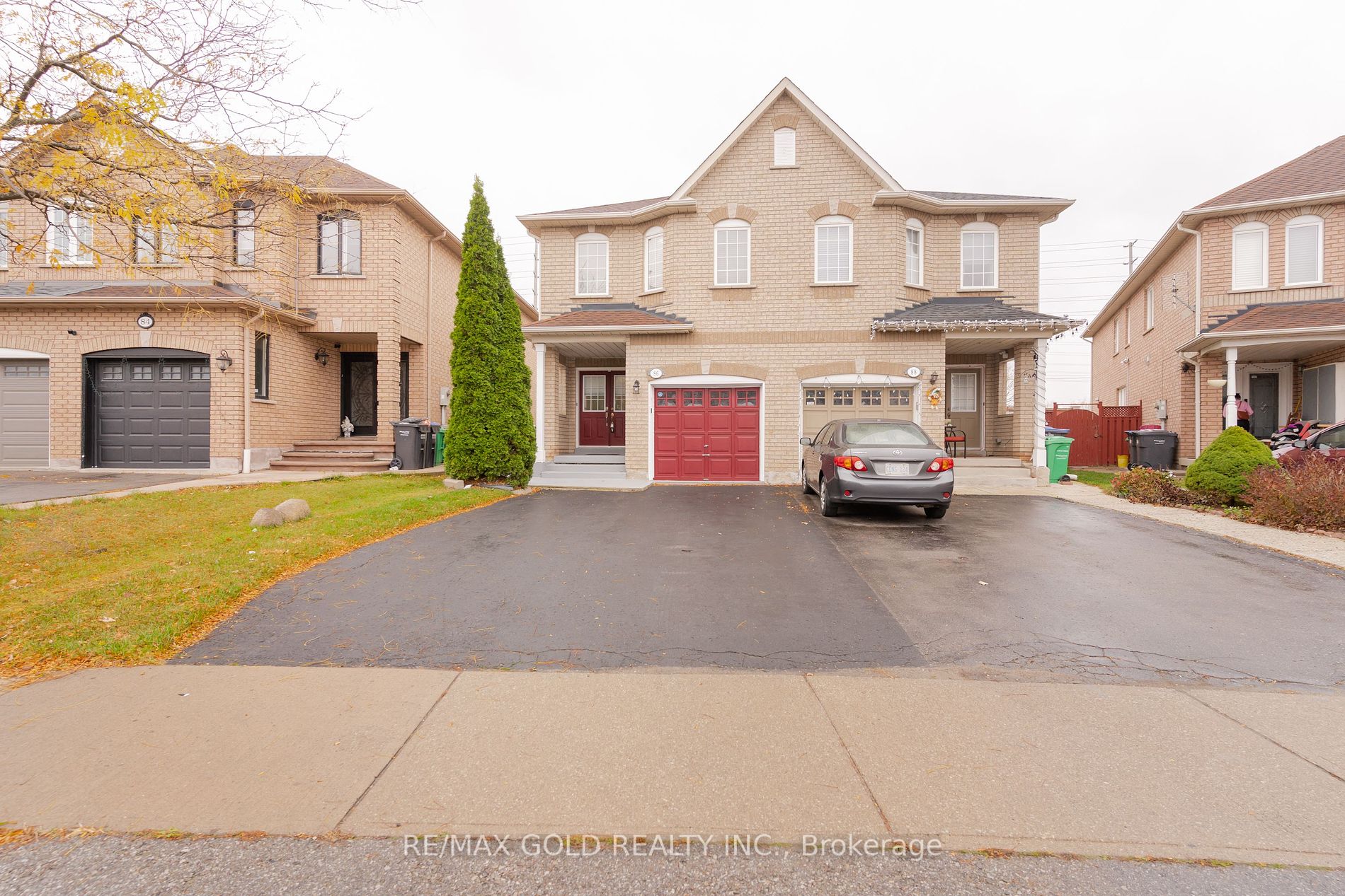 Semi-Detached house for sale at 86 Native landing Dr Brampton Ontario