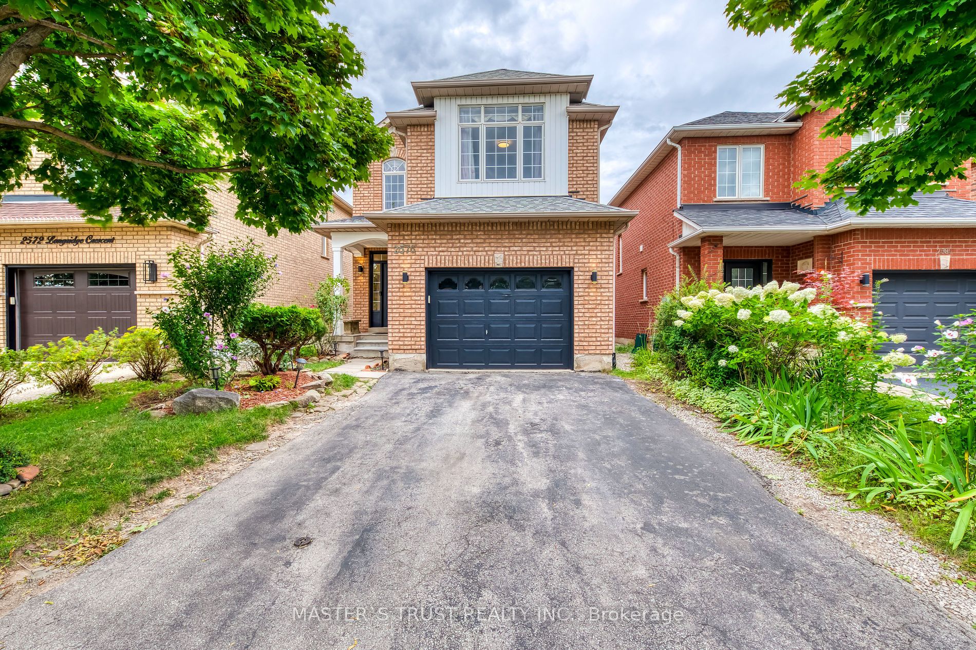 Detached house for sale at 2576 Longridge Cres Oakville Ontario