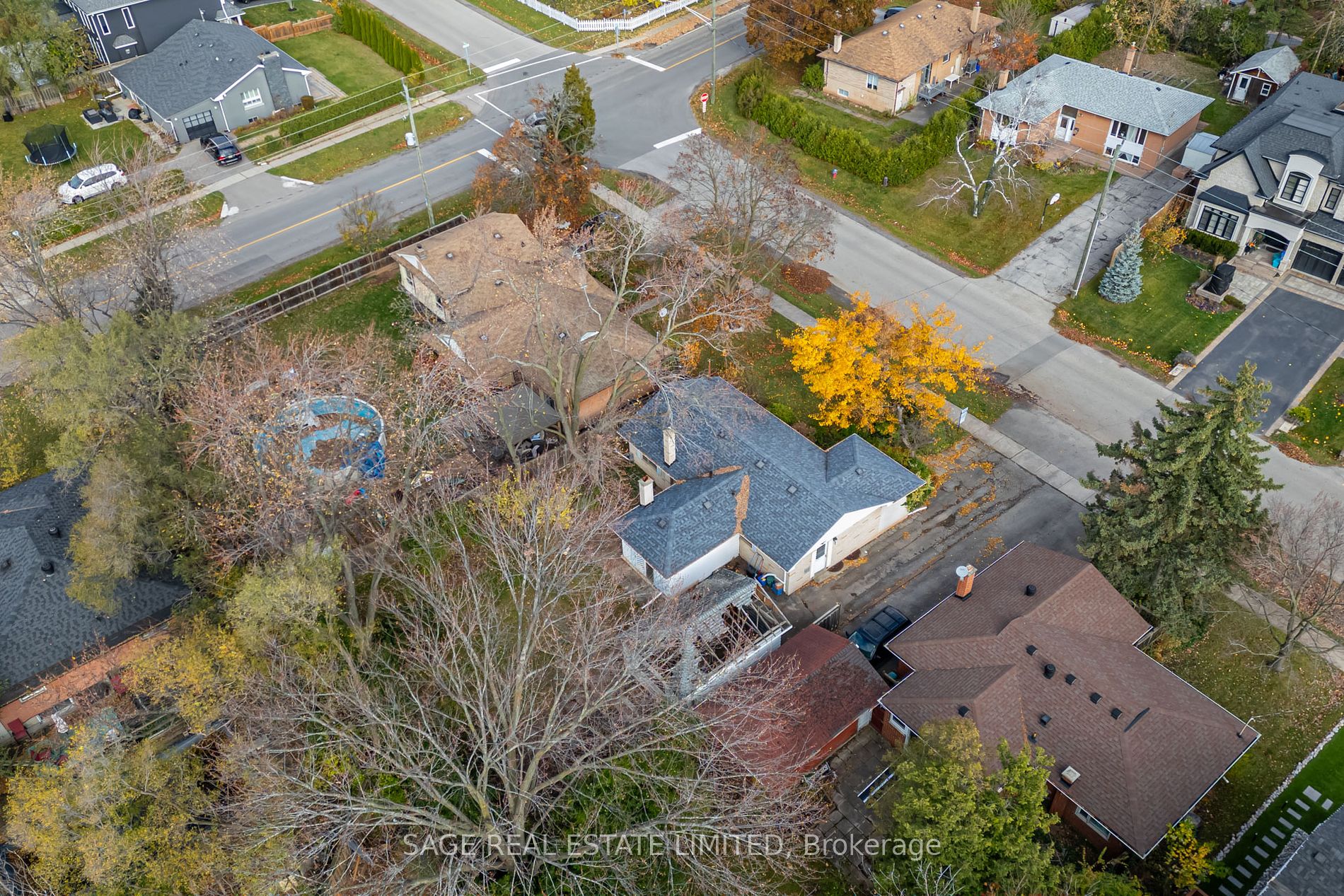 Detached house for sale at 476 Sherin Dr Oakville Ontario