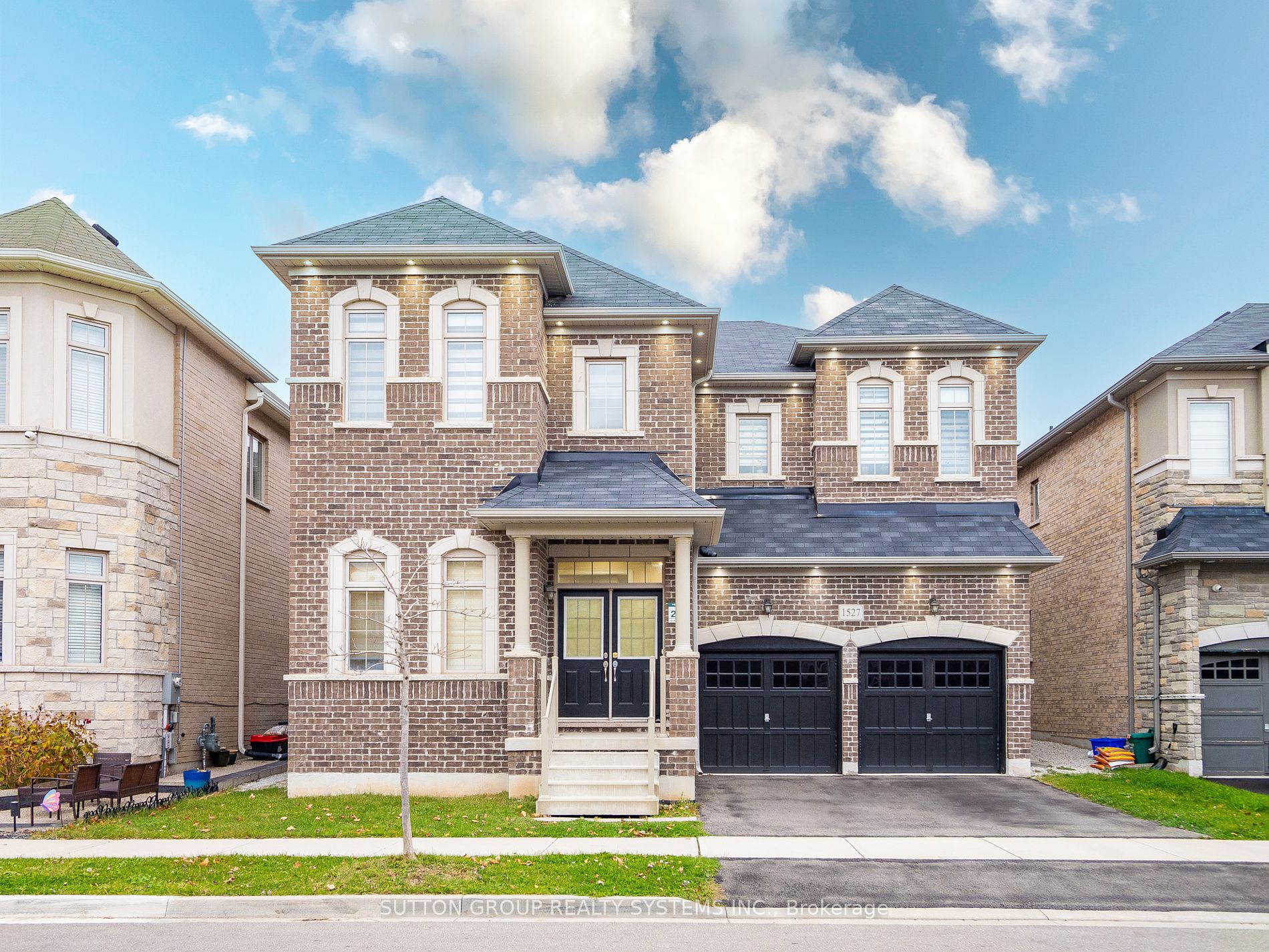 Detached house for sale at 1527 Mendelson Hts Milton Ontario