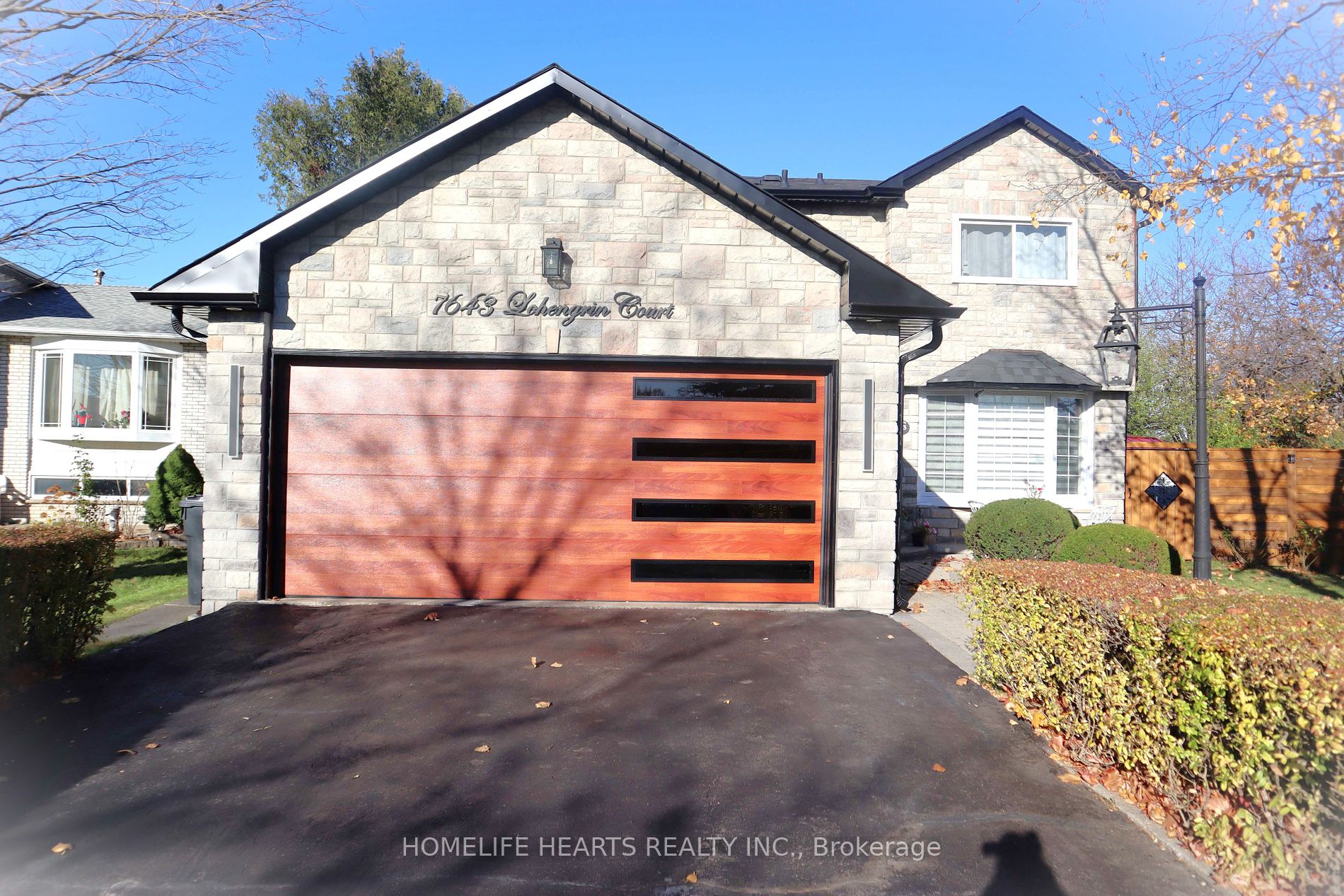 Detached house for sale at 7643 Lohengrin Crt W Mississauga Ontario